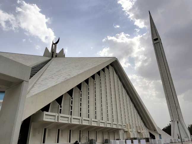 4-Day Luxury Travel Itinerary Pakistan: Islamabad & Lahore
