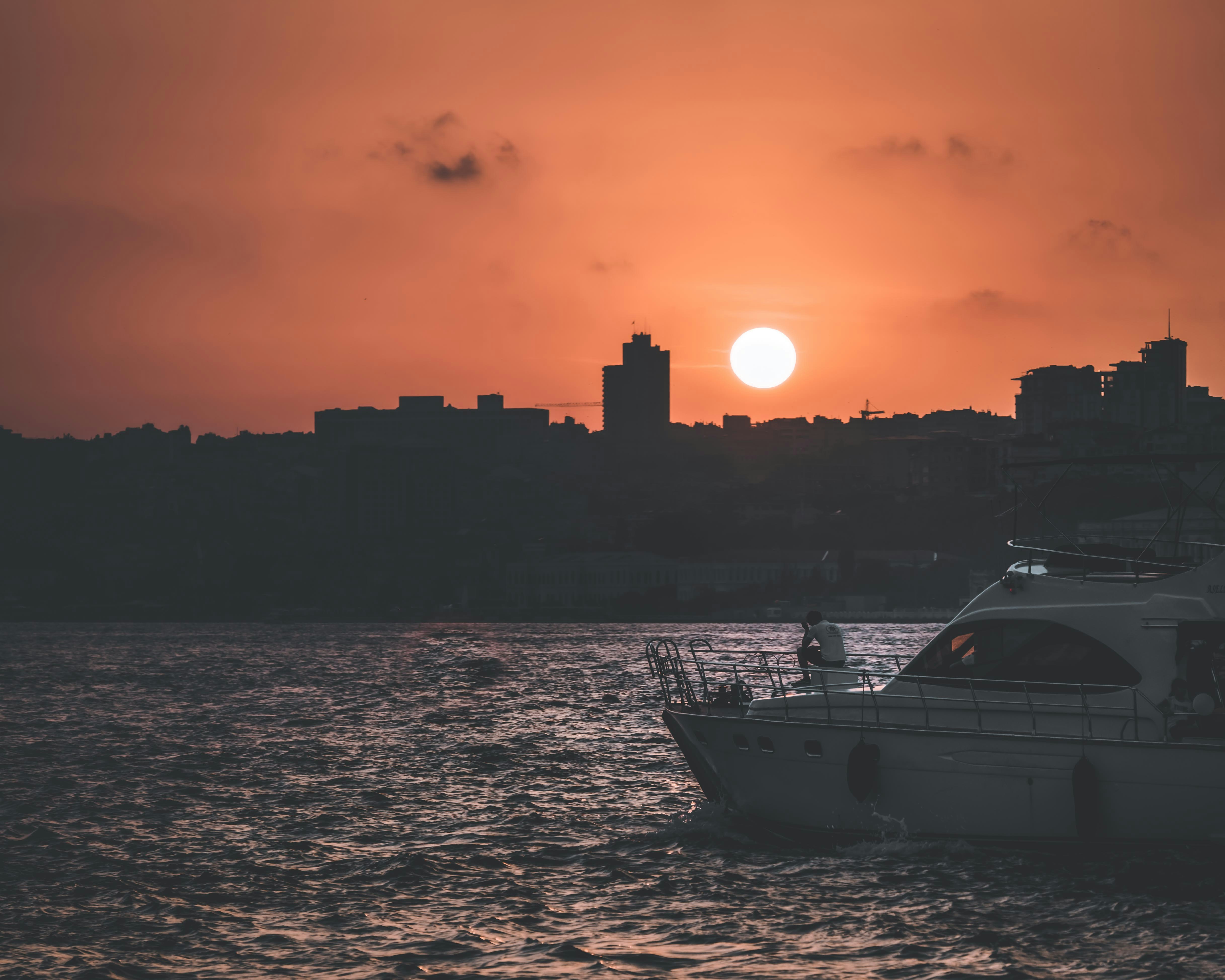 Photo by aykutaaktas