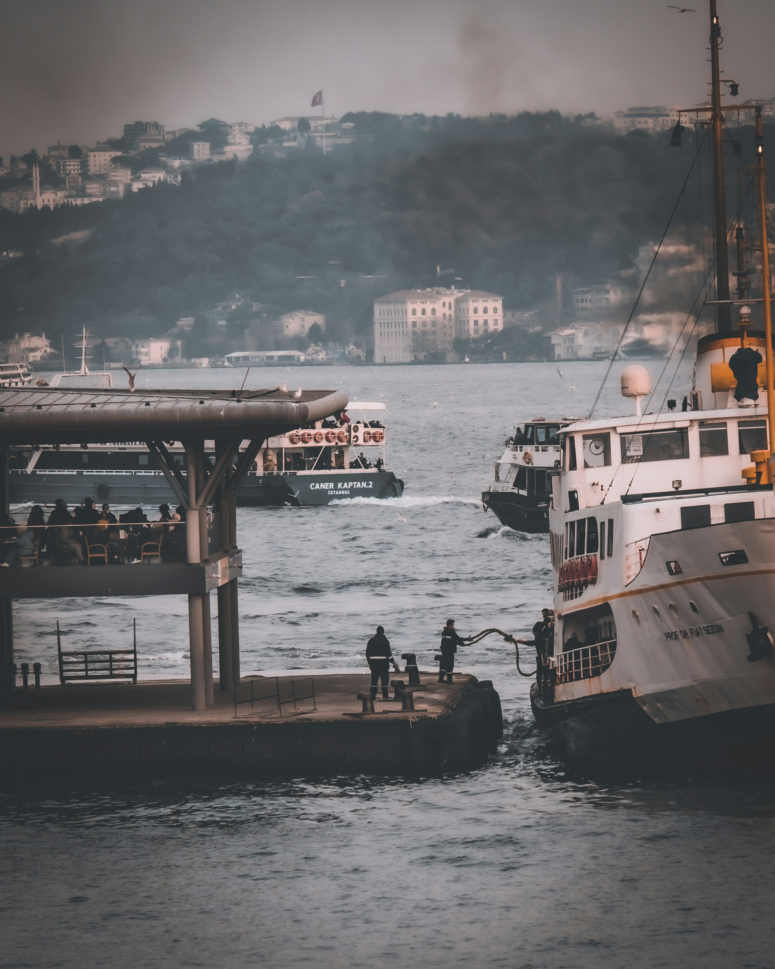 Photo by aykutaaktas