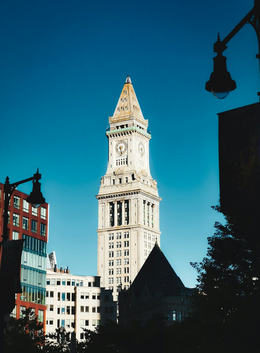 a clock tower in a city