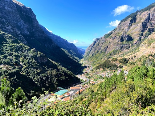 Lares Gestión | Proyecto "Alojamientos del Valle Verde"
