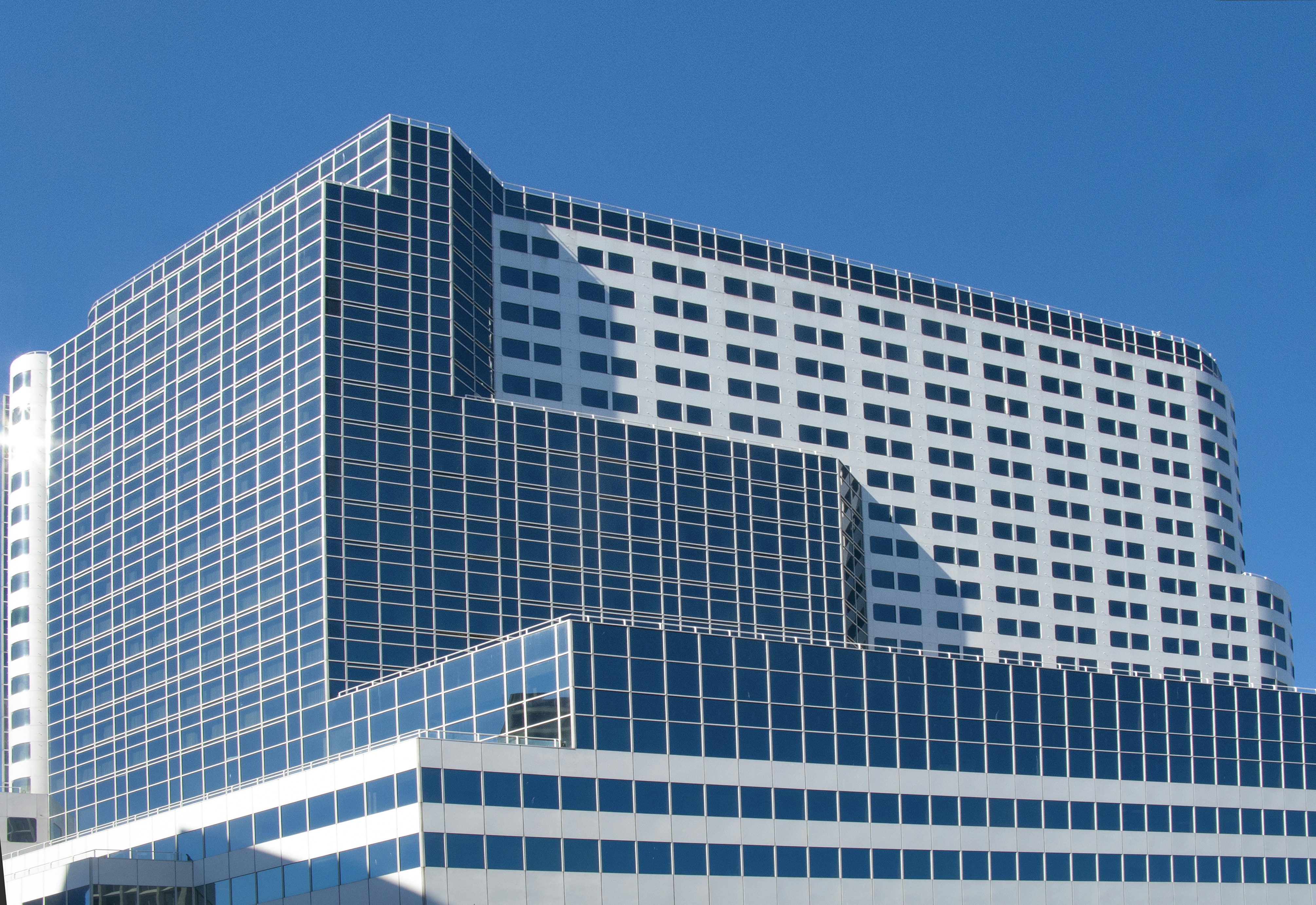 Photo by elviraobutler