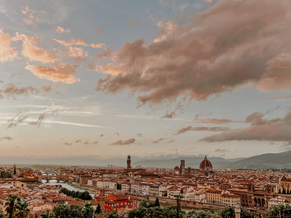 a city with a cloudy sky