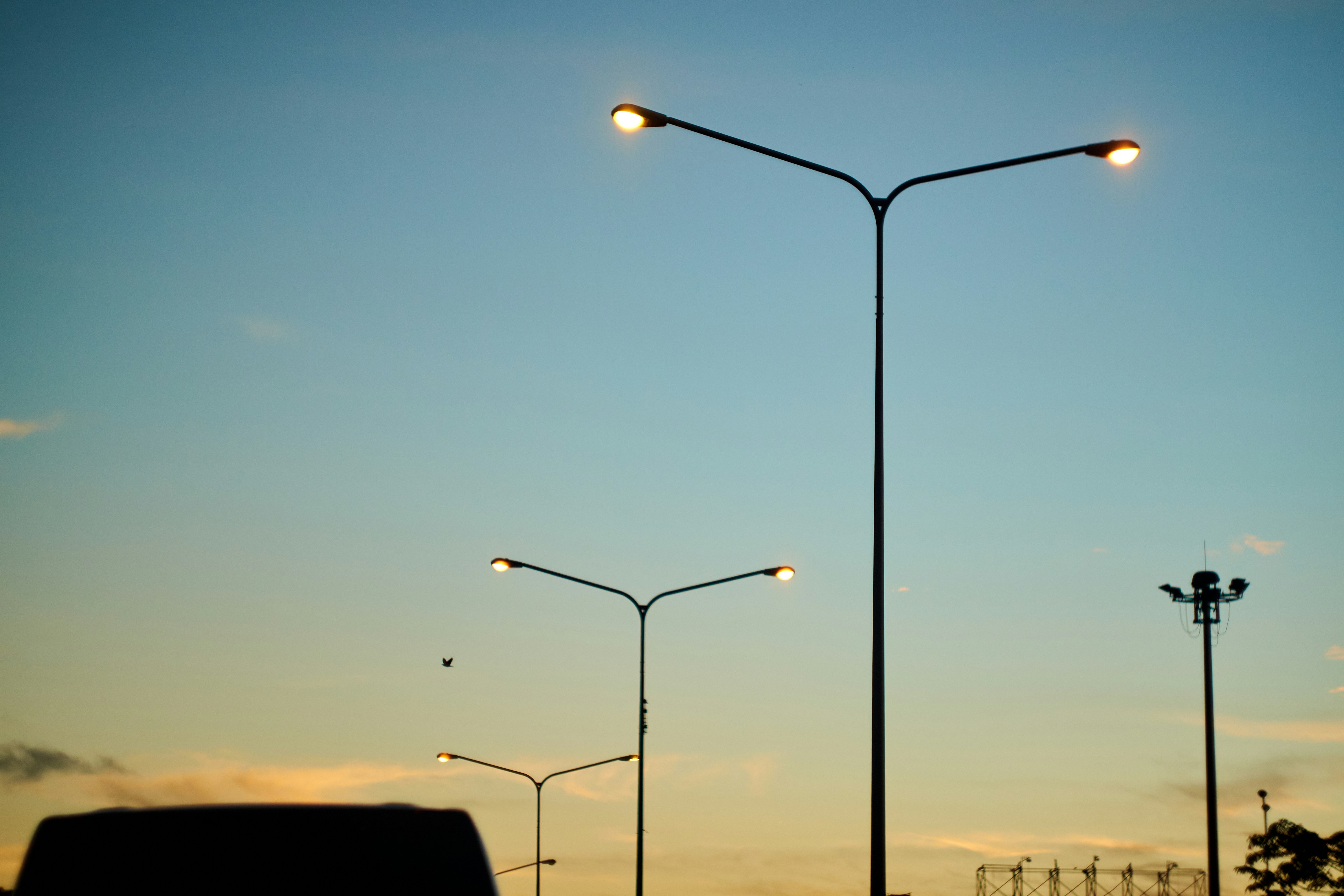 Outdoor architectural lighting