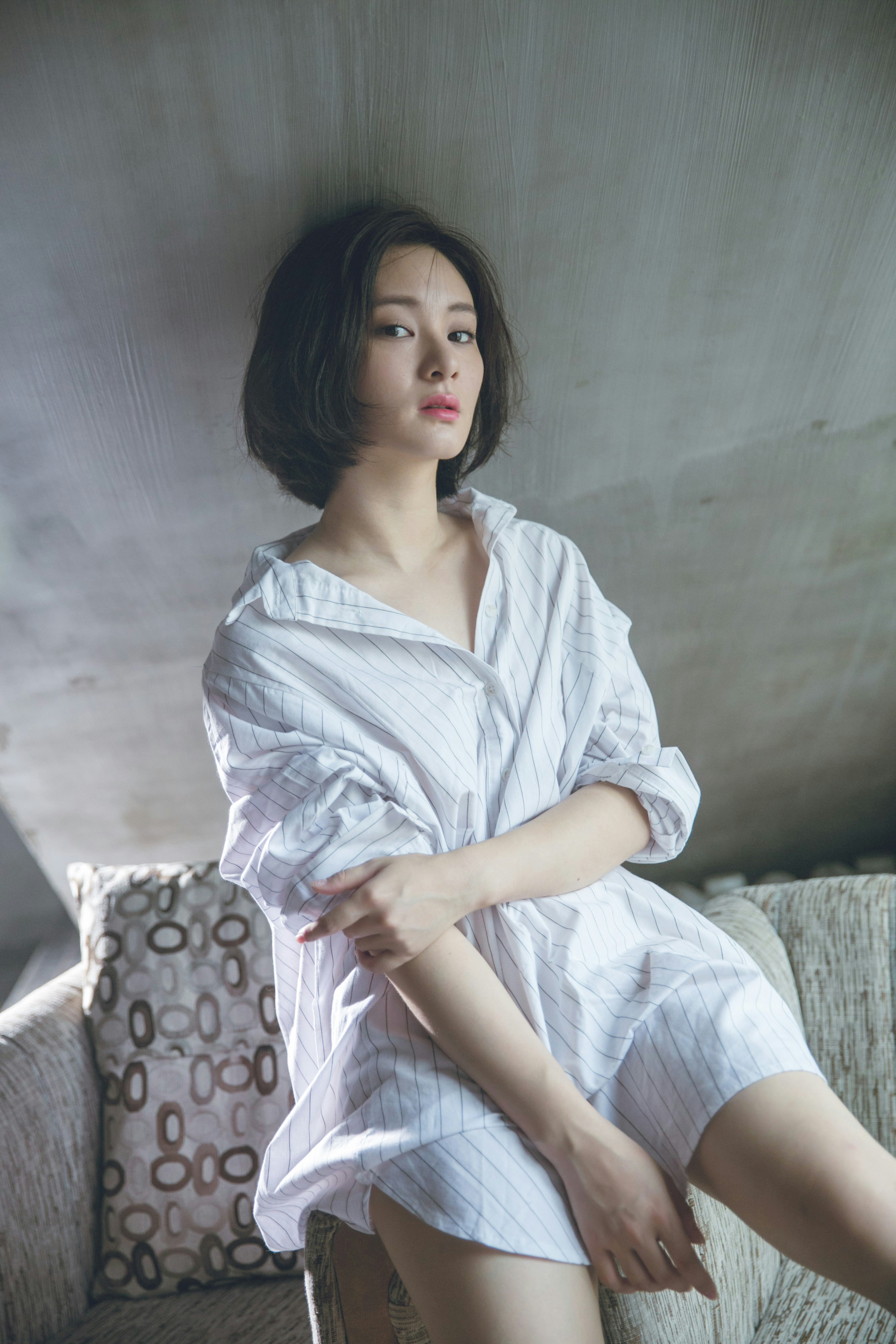 중국 드라마 교양사아(Jiao Yang She Wo) 출연진 송위룡 자오진마이 및 다시보기 이미지1