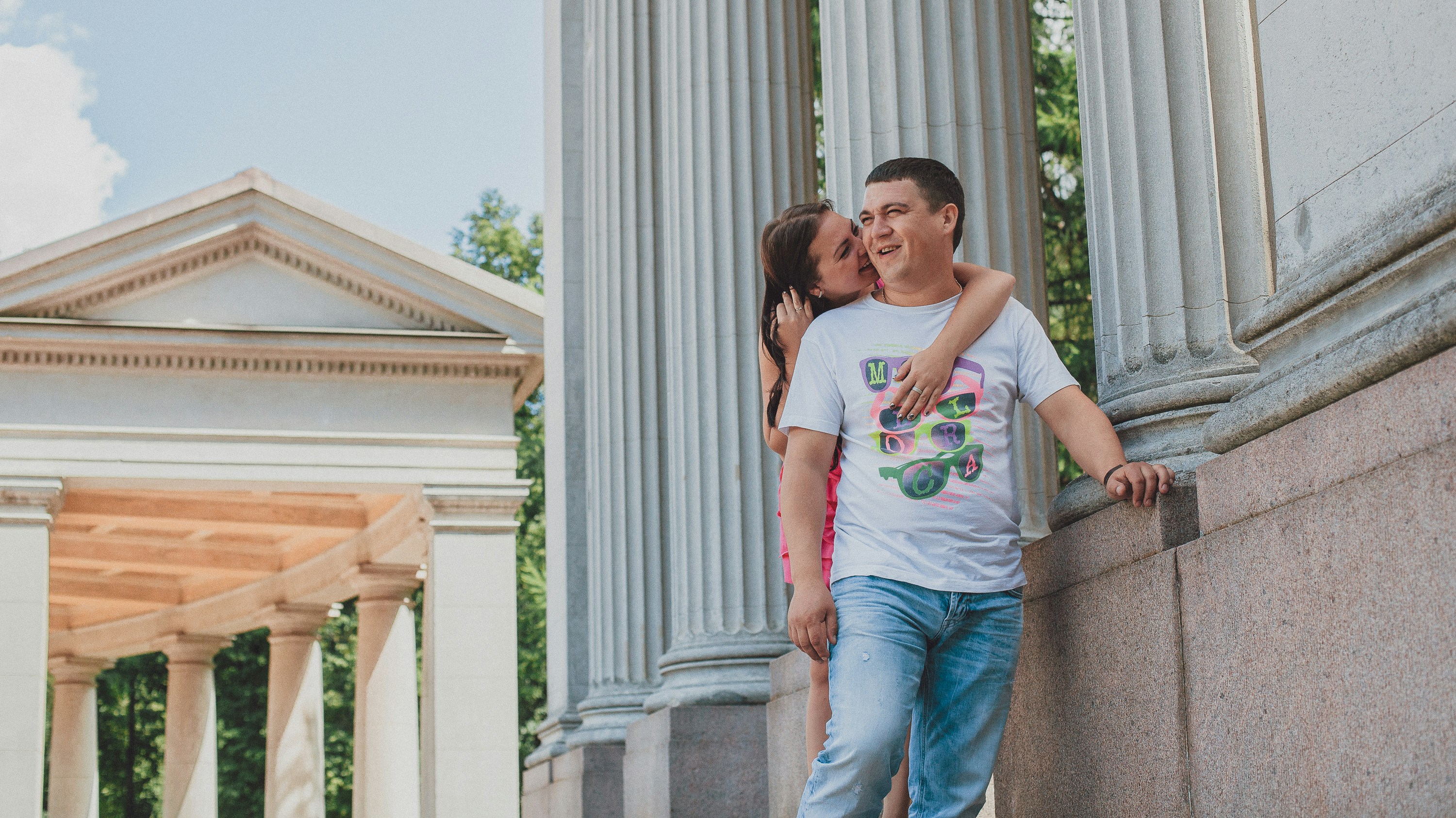 photo-1664350688169-2c68daa74476?ixid=M3wxMjA3fDB8MXxzZWFyY2h8MTZ8fGRtaXRyeSUyMHZvbGtvdiUyMGRhdGluZyUyMGdyb3VwfGVufDB8fHx8MTc3MDE3Nzc5NXww\u0026ixlib=rb-4.1.0