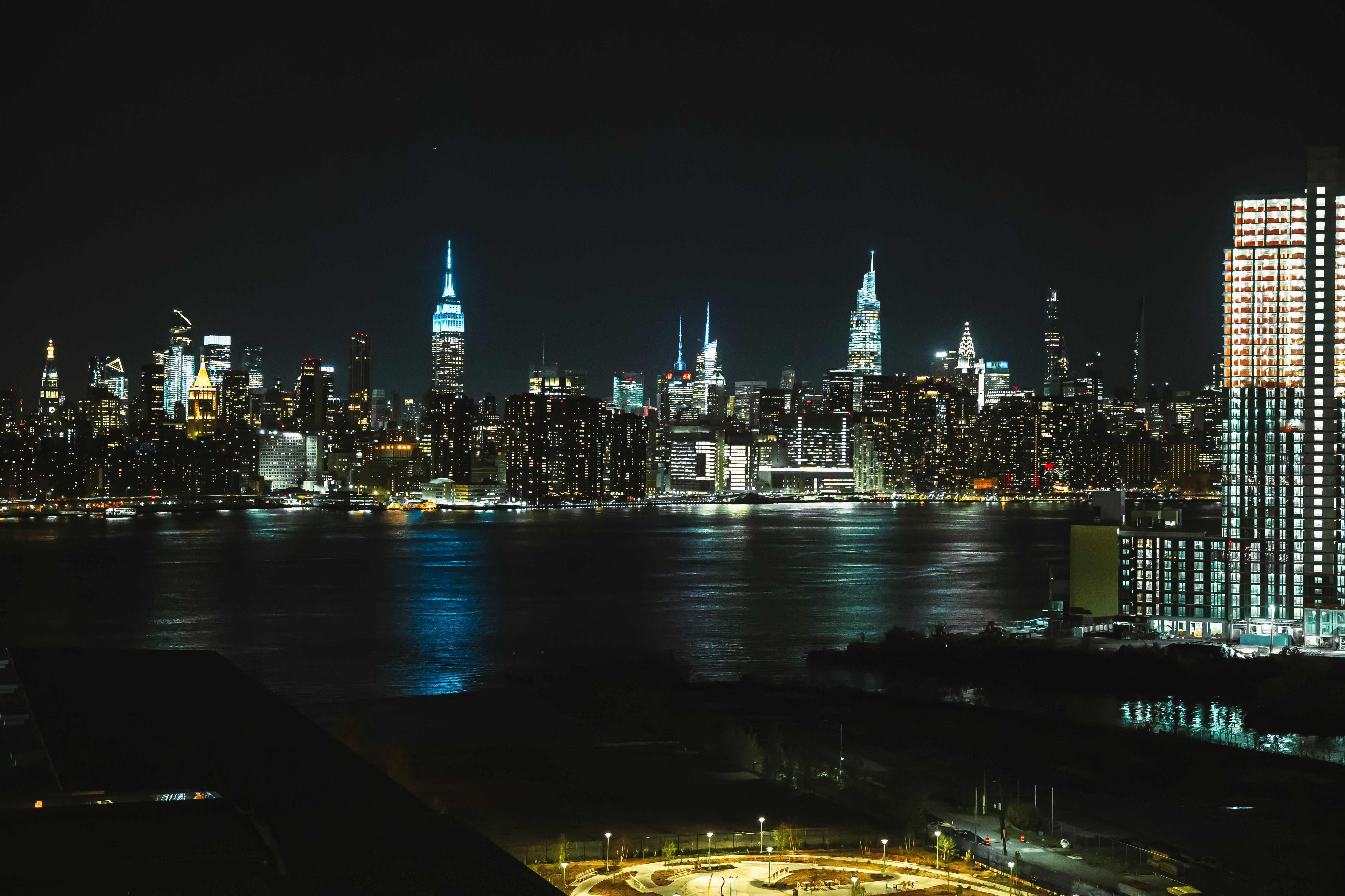 a city skyline at night