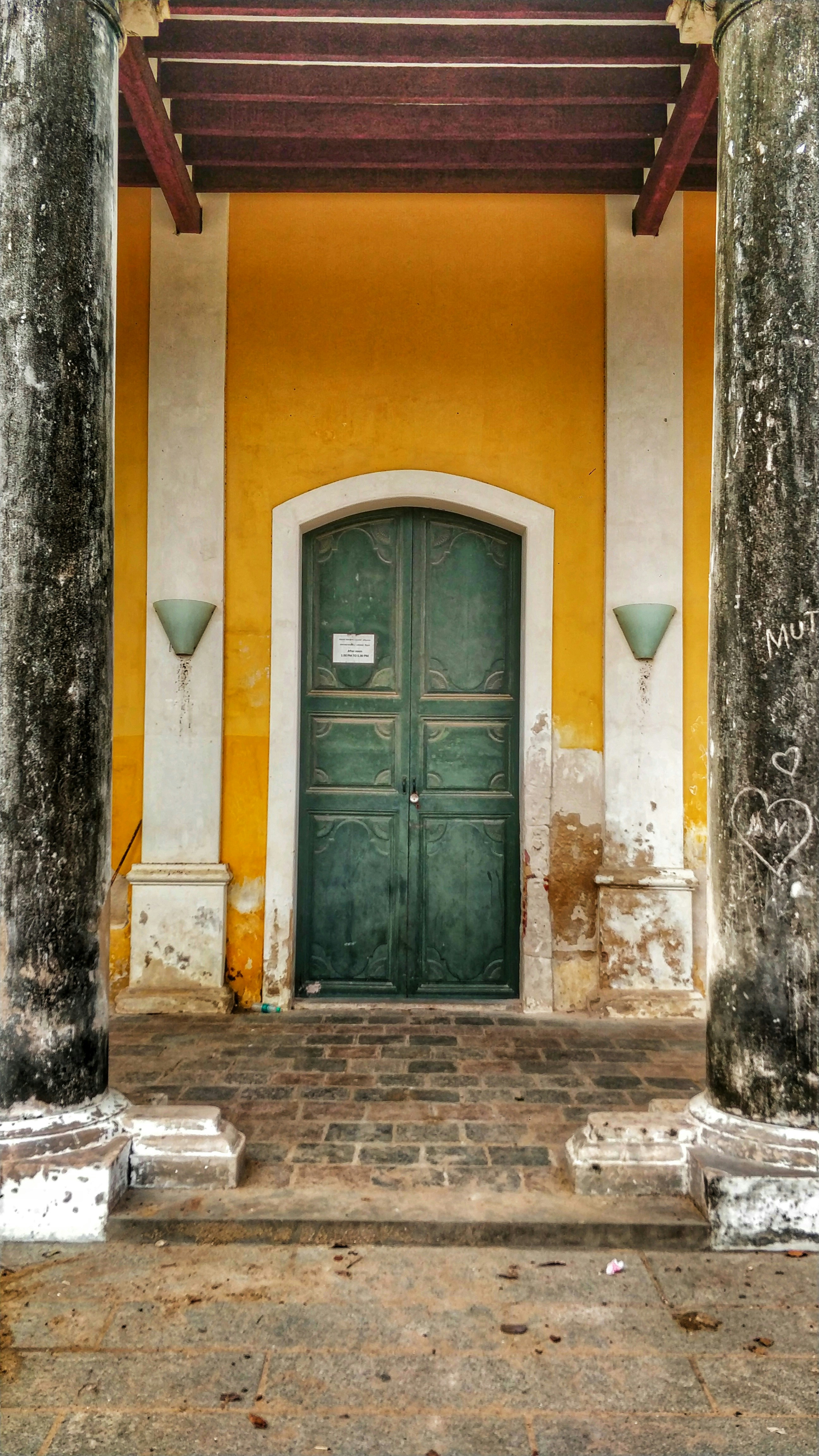 a green door on a building