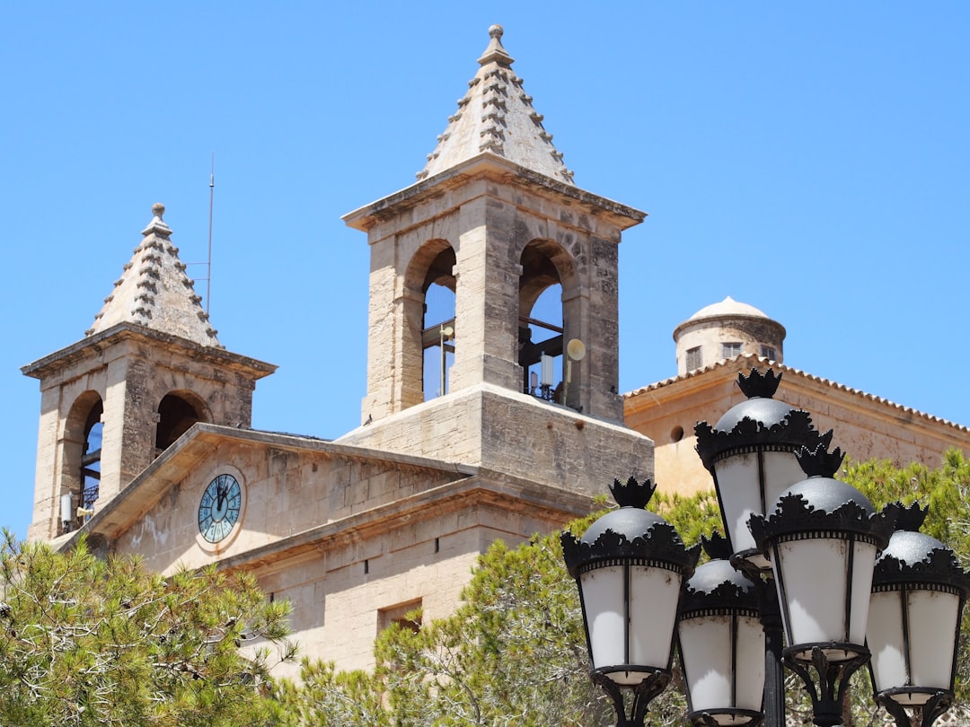 a building with a clock tower,