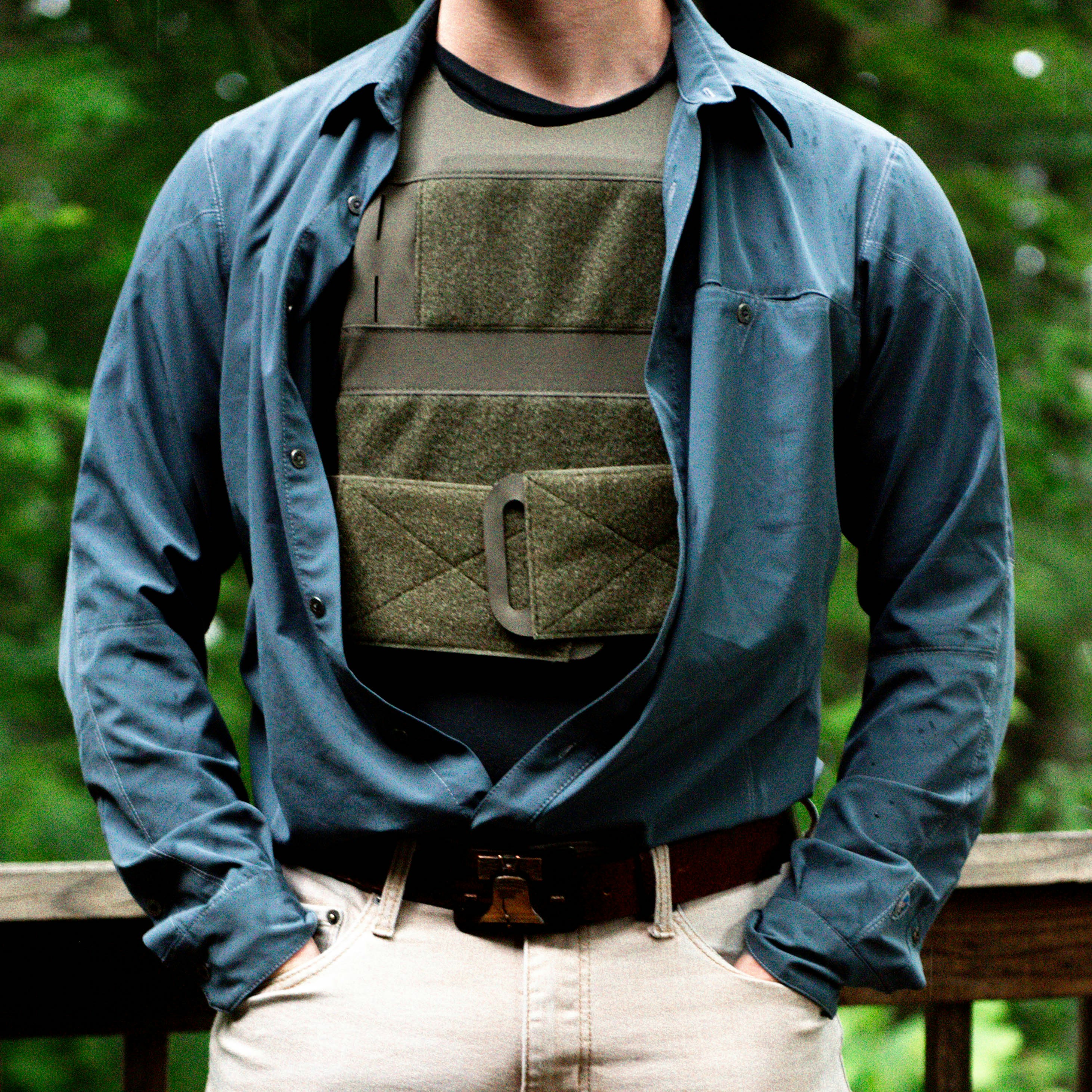 Stay cool vest: Beat the heat and stay comfortable outdoors.