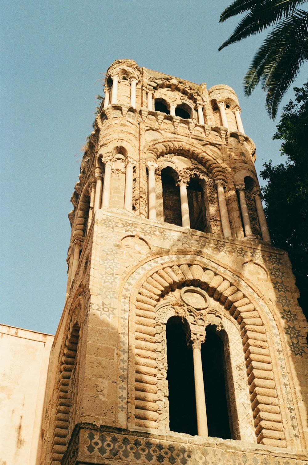 a tall stone building