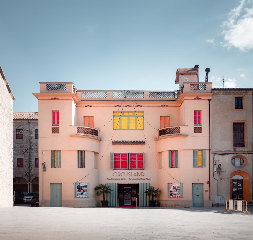 a building with many windows