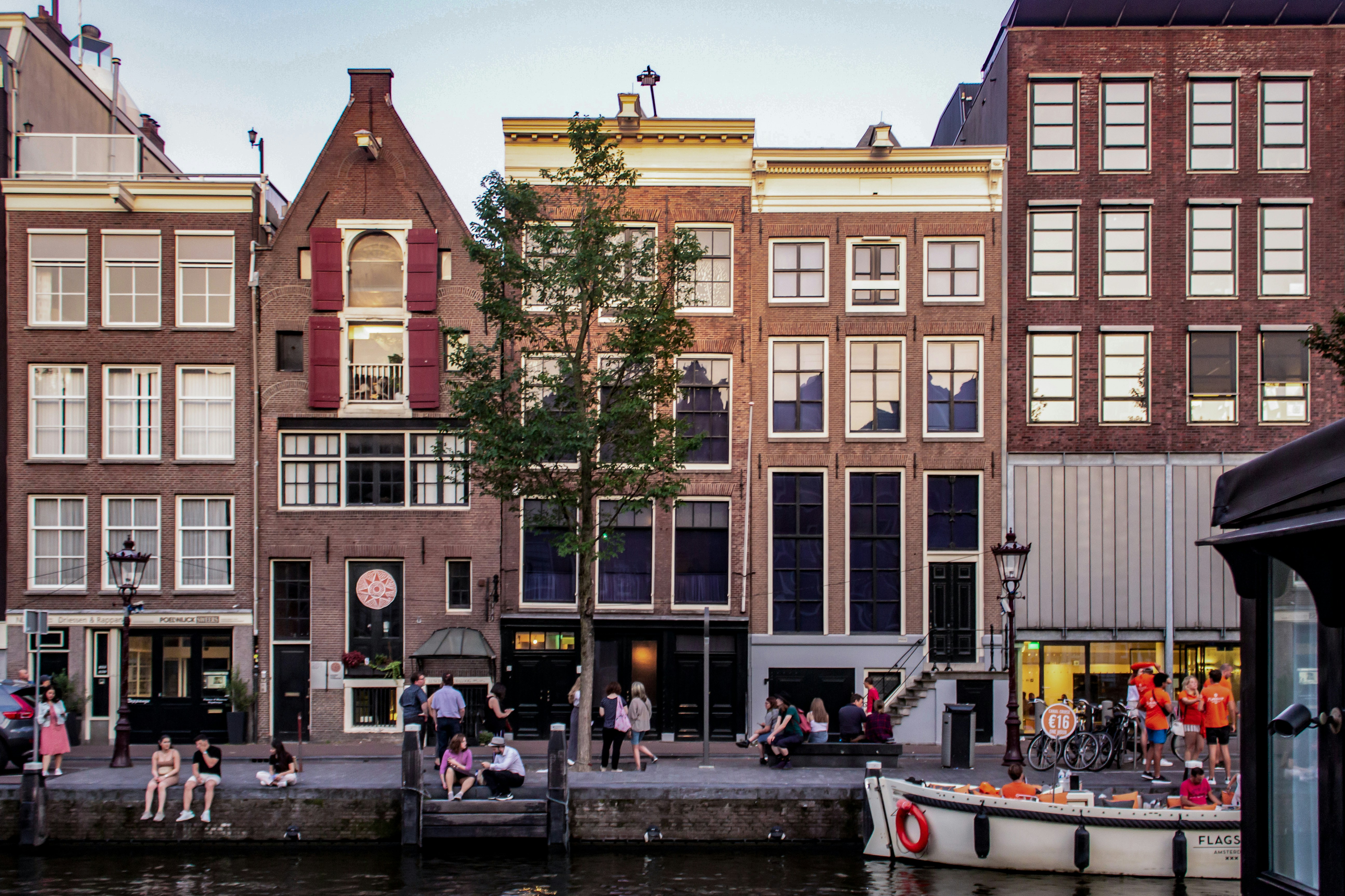 Photo by gautamkrishnan