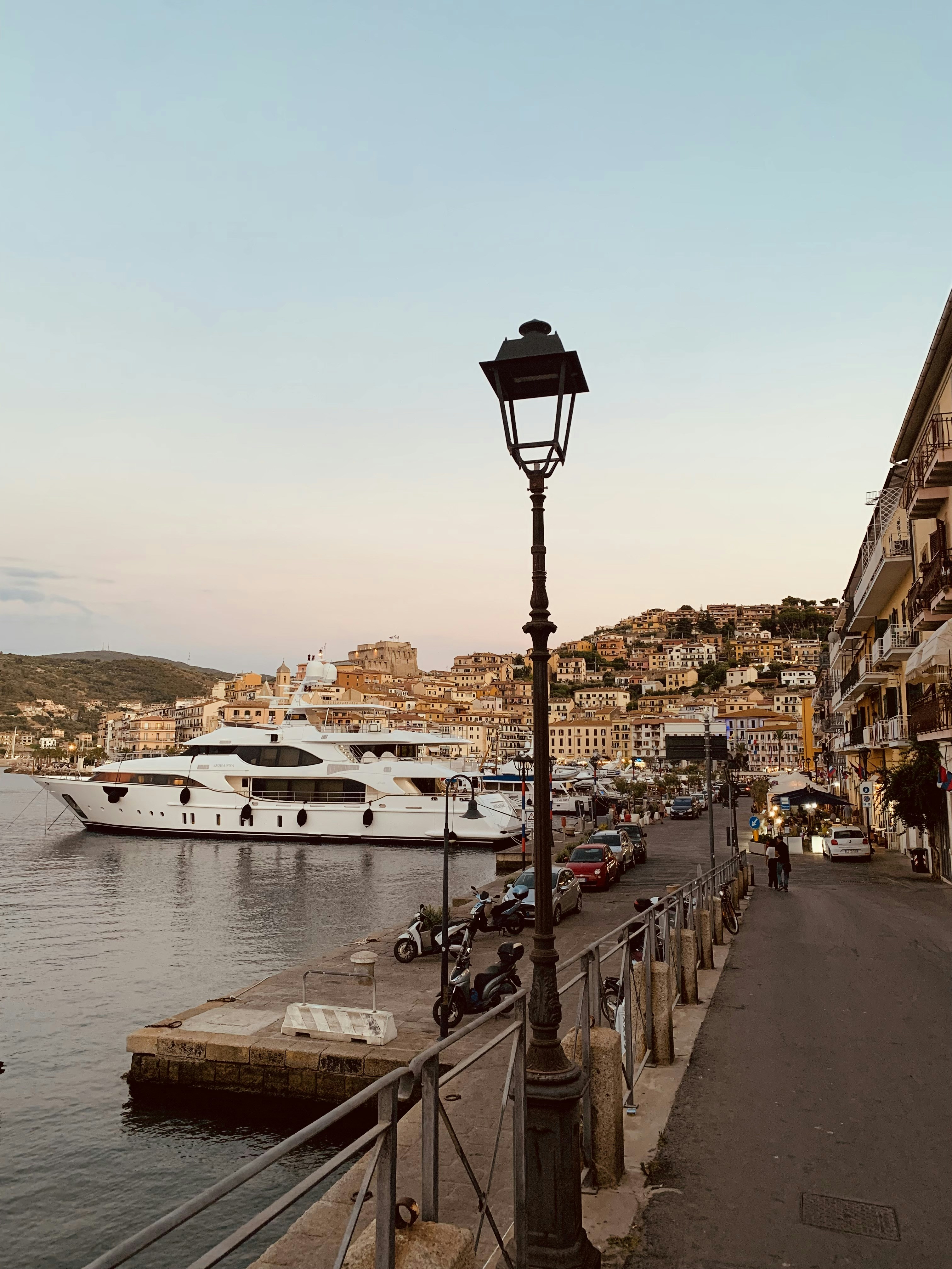 Photo by albertozoppi_