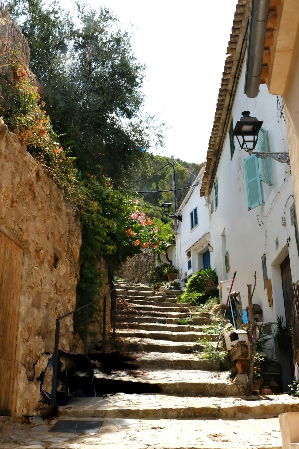 a staircase between two buildings