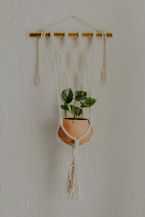 Exemplo de decoração rústica com materiais reciclados