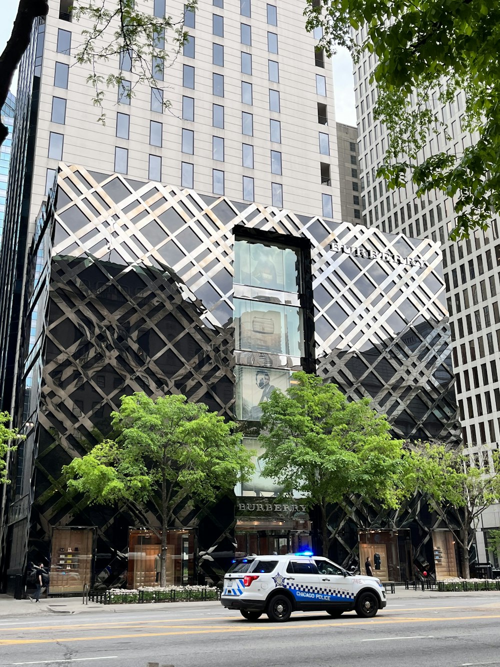 a car parked in front of a building