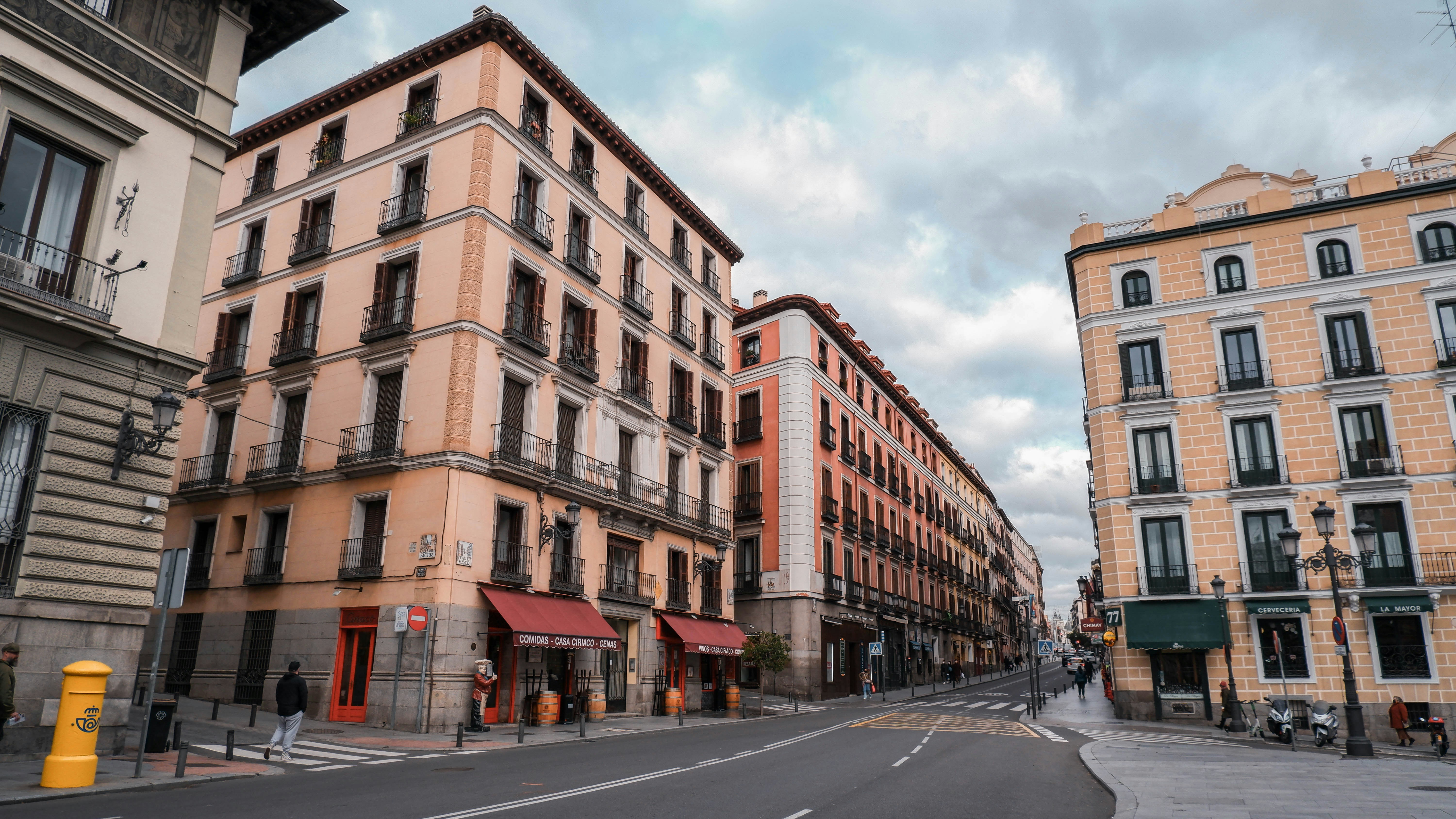 Build Guide: Compact 2026 Streaming PC — Silent, Fast, and Durable