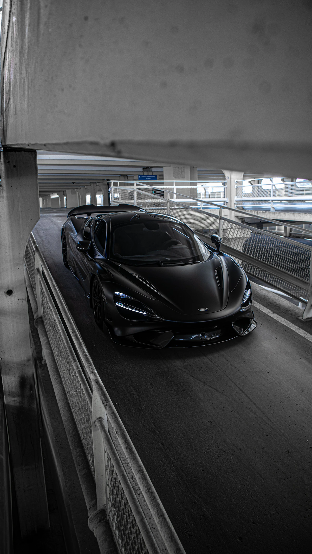 McLaren GT