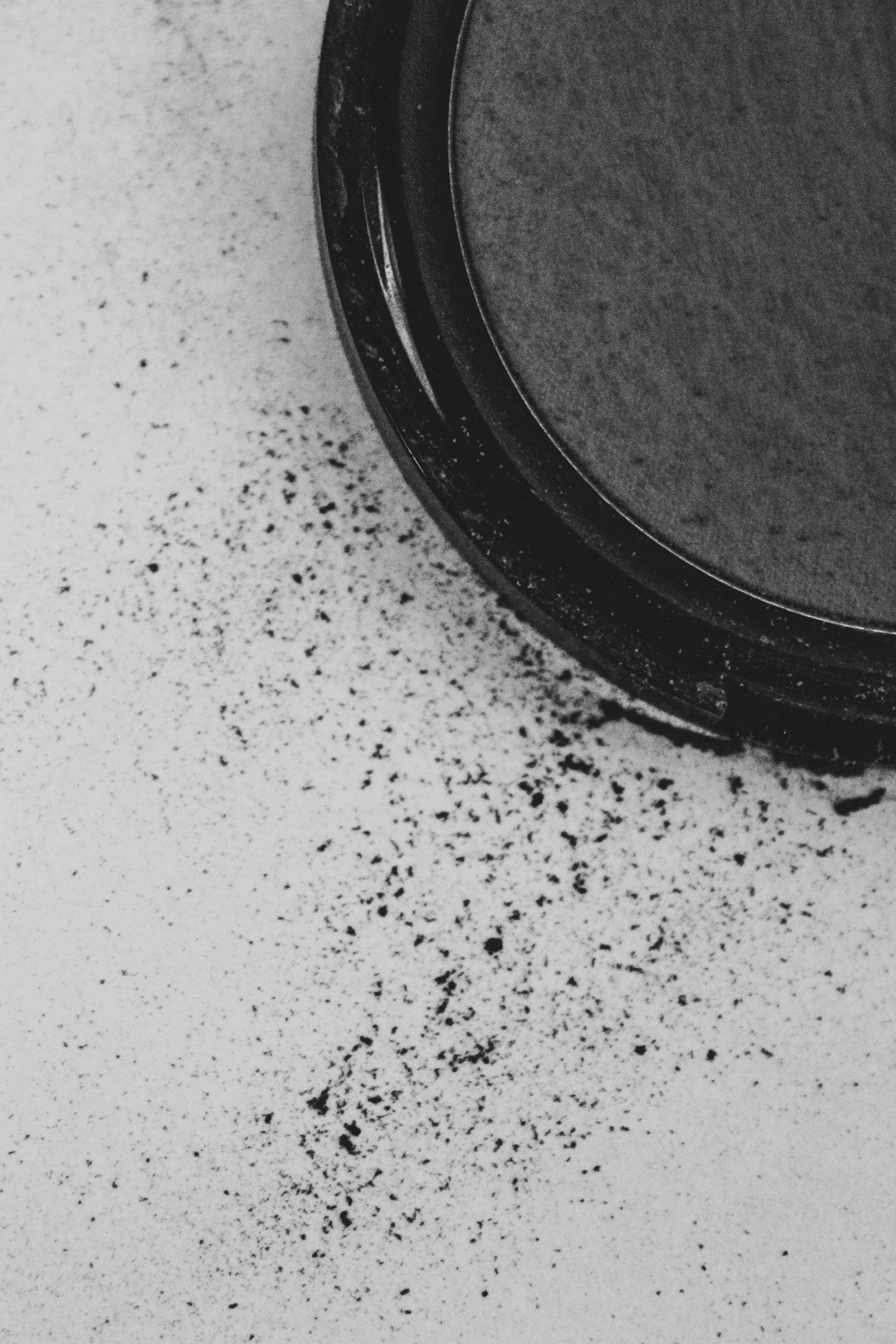 minimalist makeup powder, wallpaper, Mineral Powders: Benefits for Daily Makeup Coverage 3