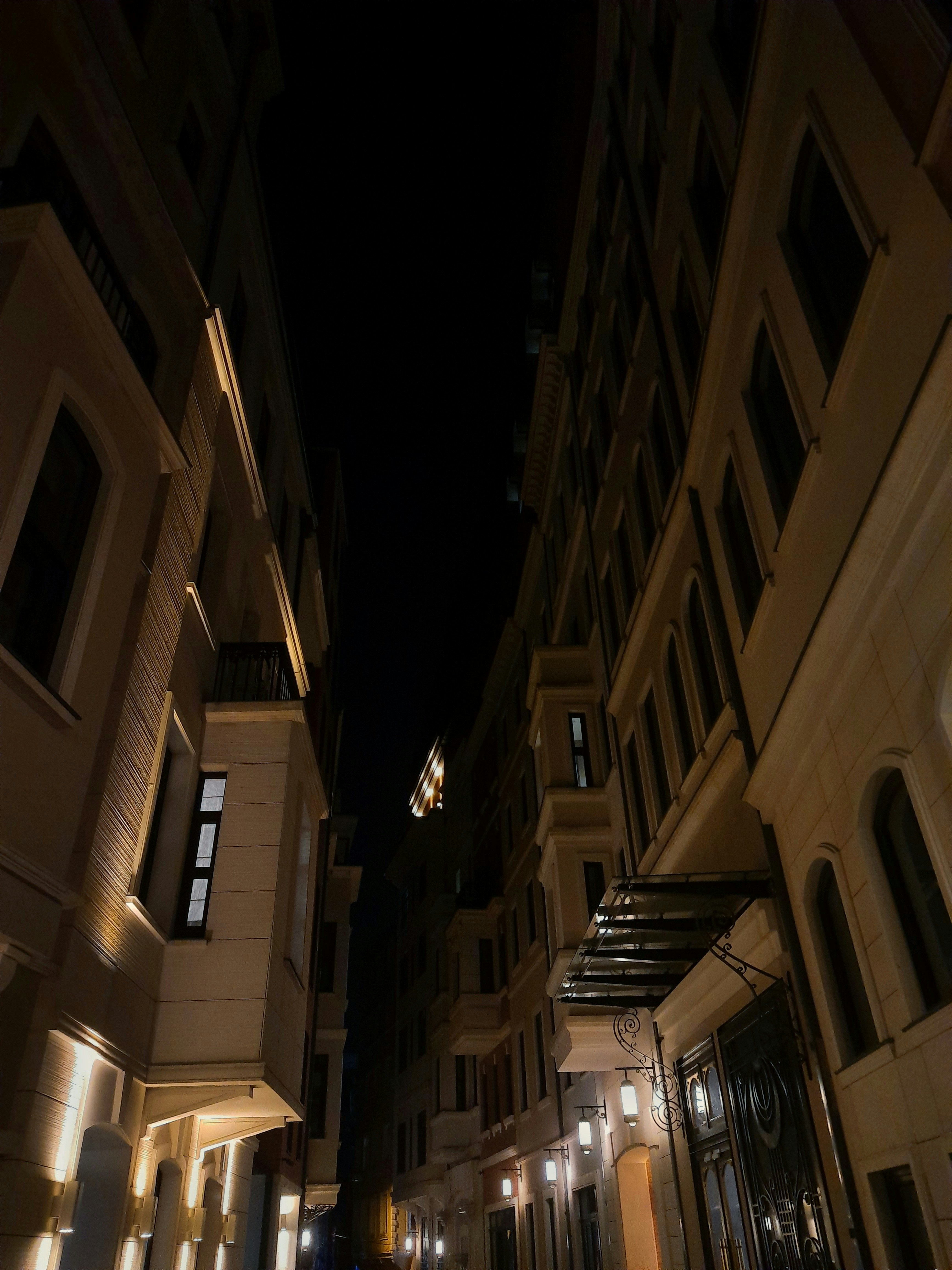 Photo by onemelii