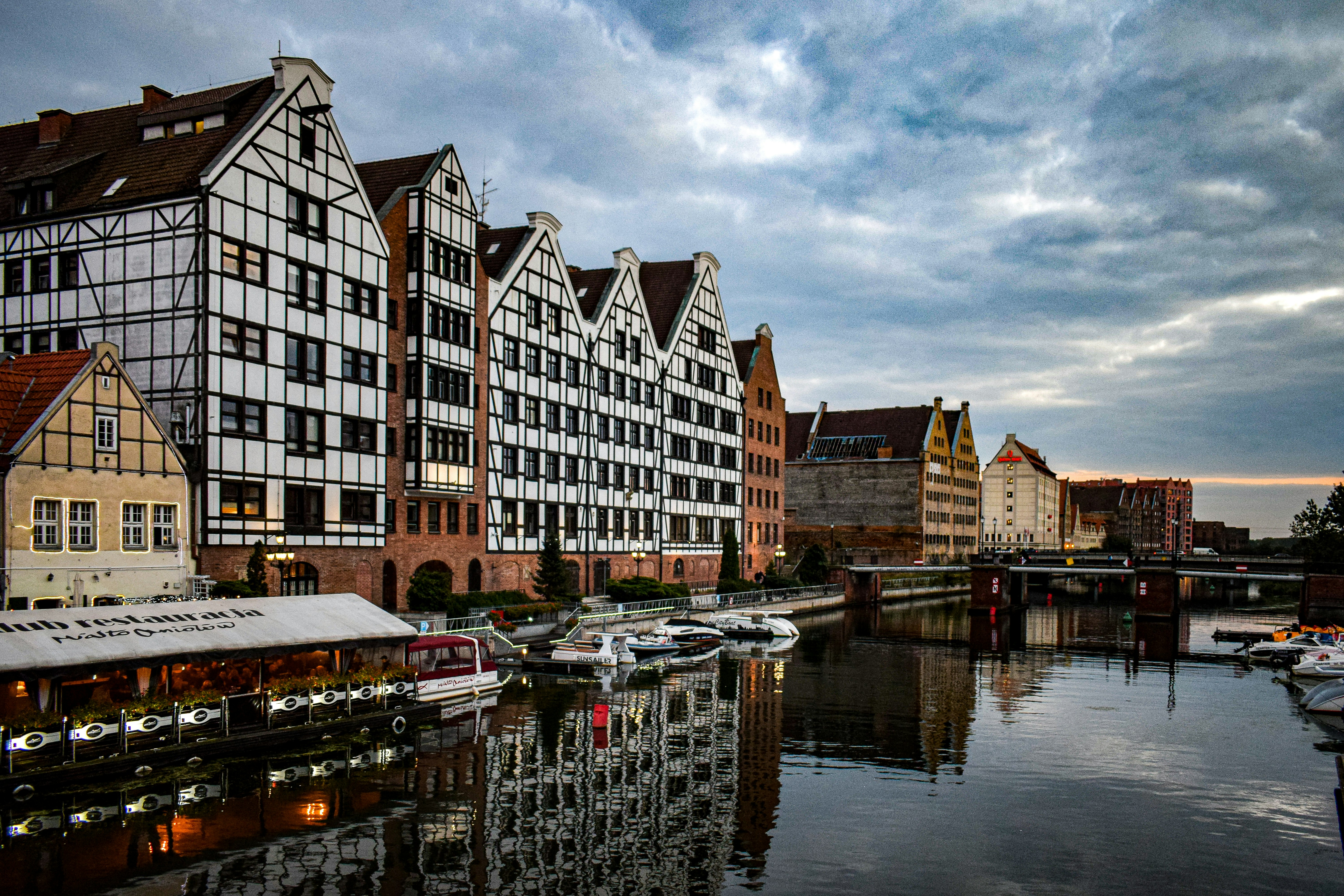 Photo by darya_tryfanava