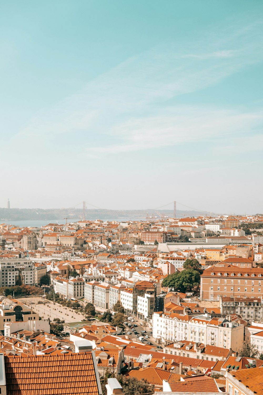 a city with many buildings