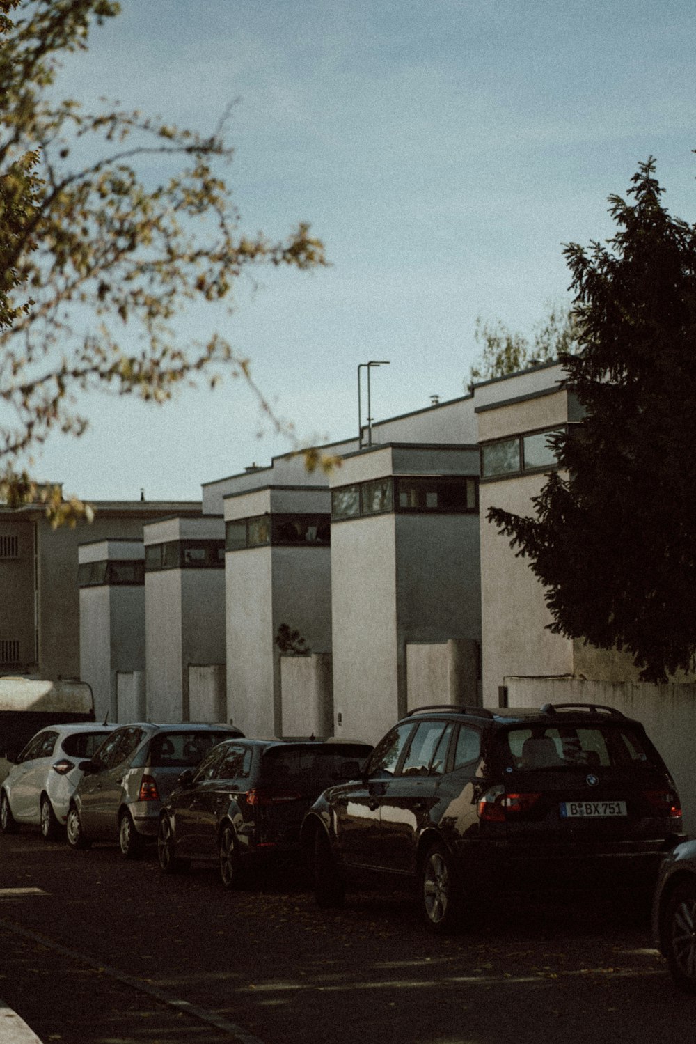 a parking lot with cars