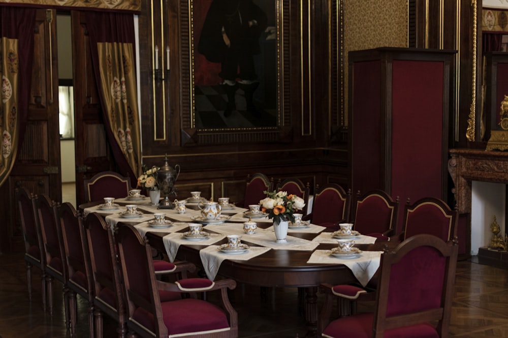 a dining room with a large mirror