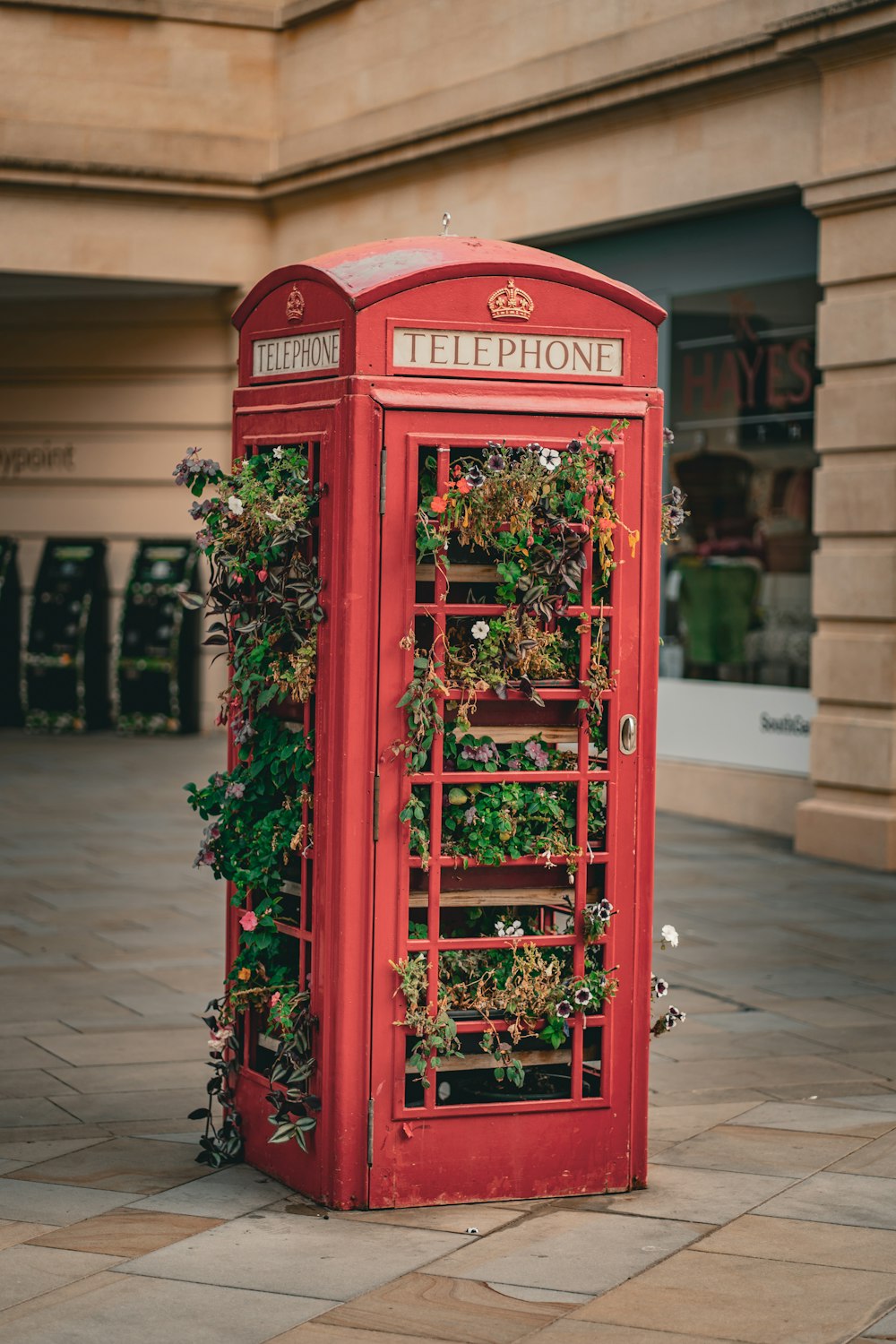 a red telephone booth
