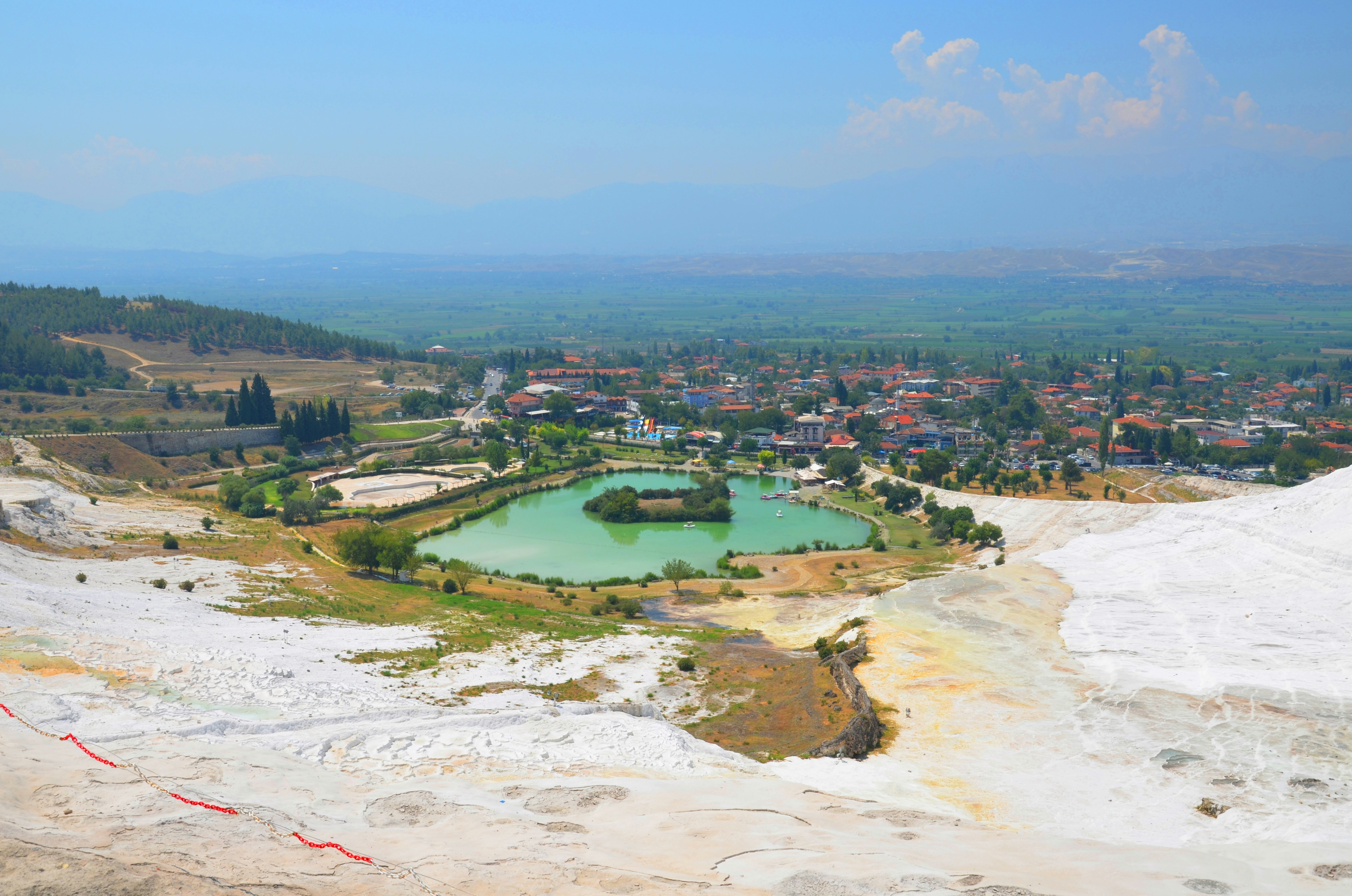 Пейзаж з басейнами в Памуккале, Туреччина