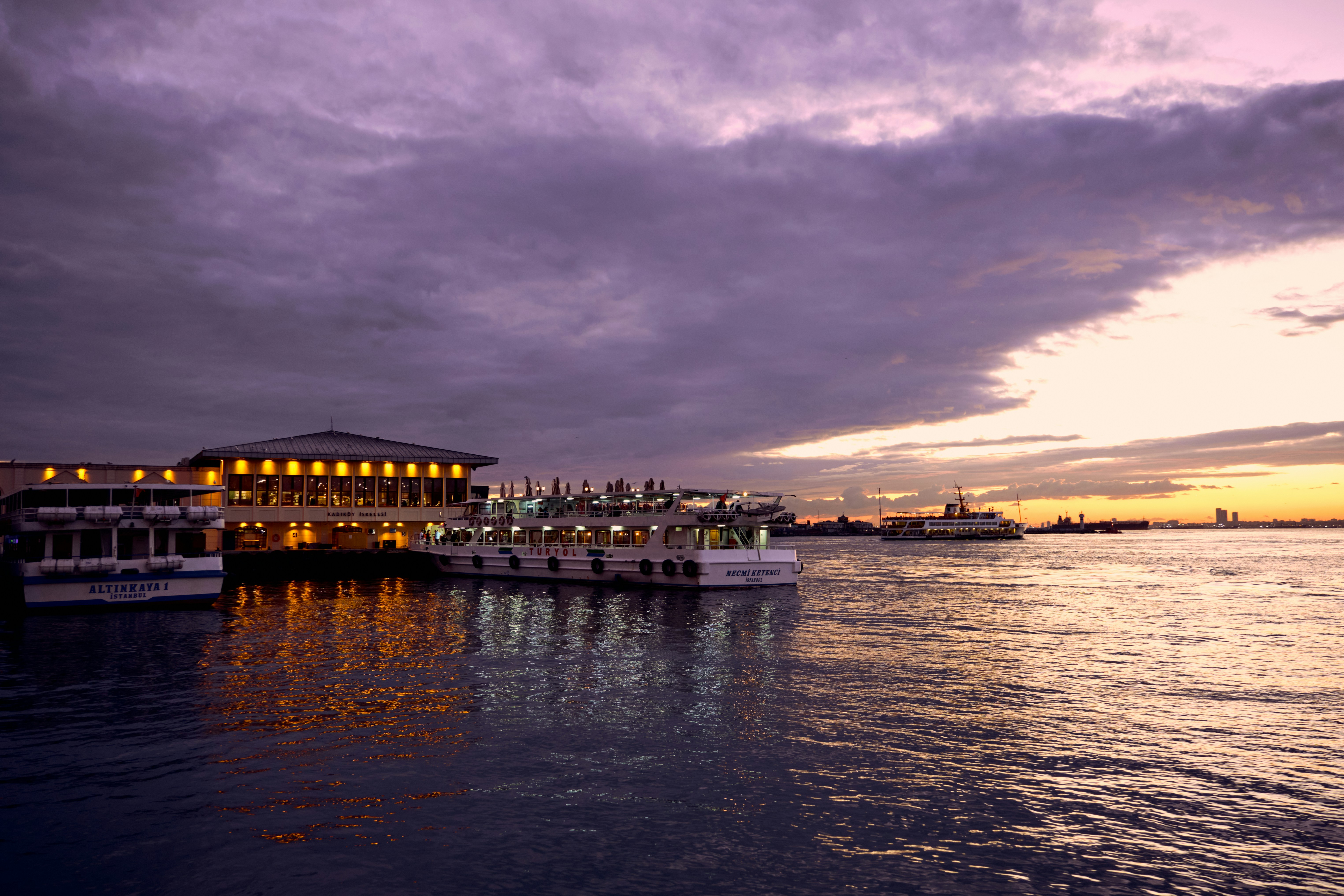 Photo by oguzhantasimaz