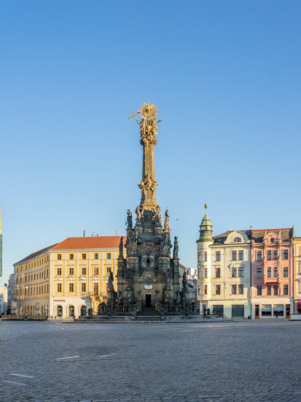 a large statue in a city