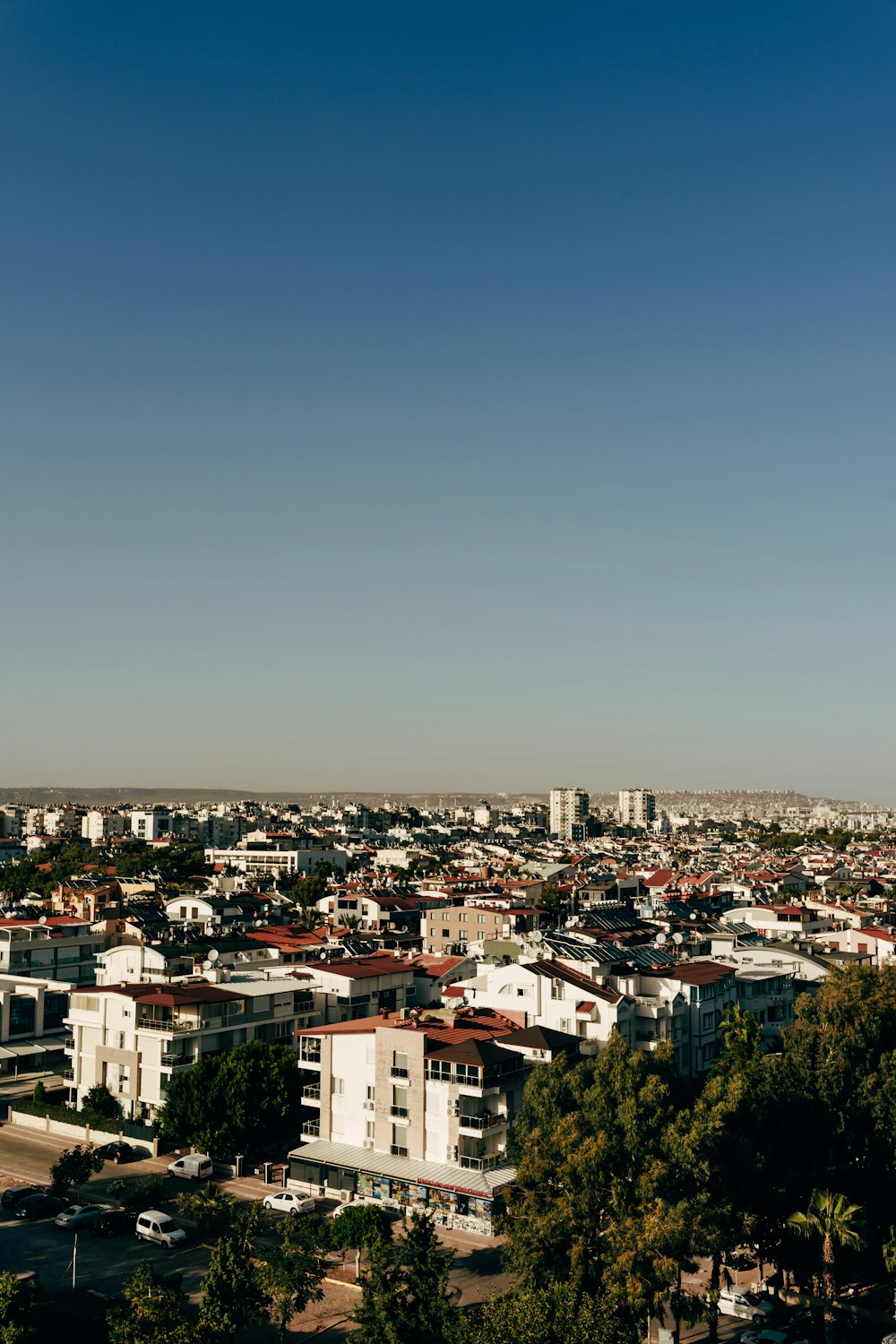 a city with many buildings