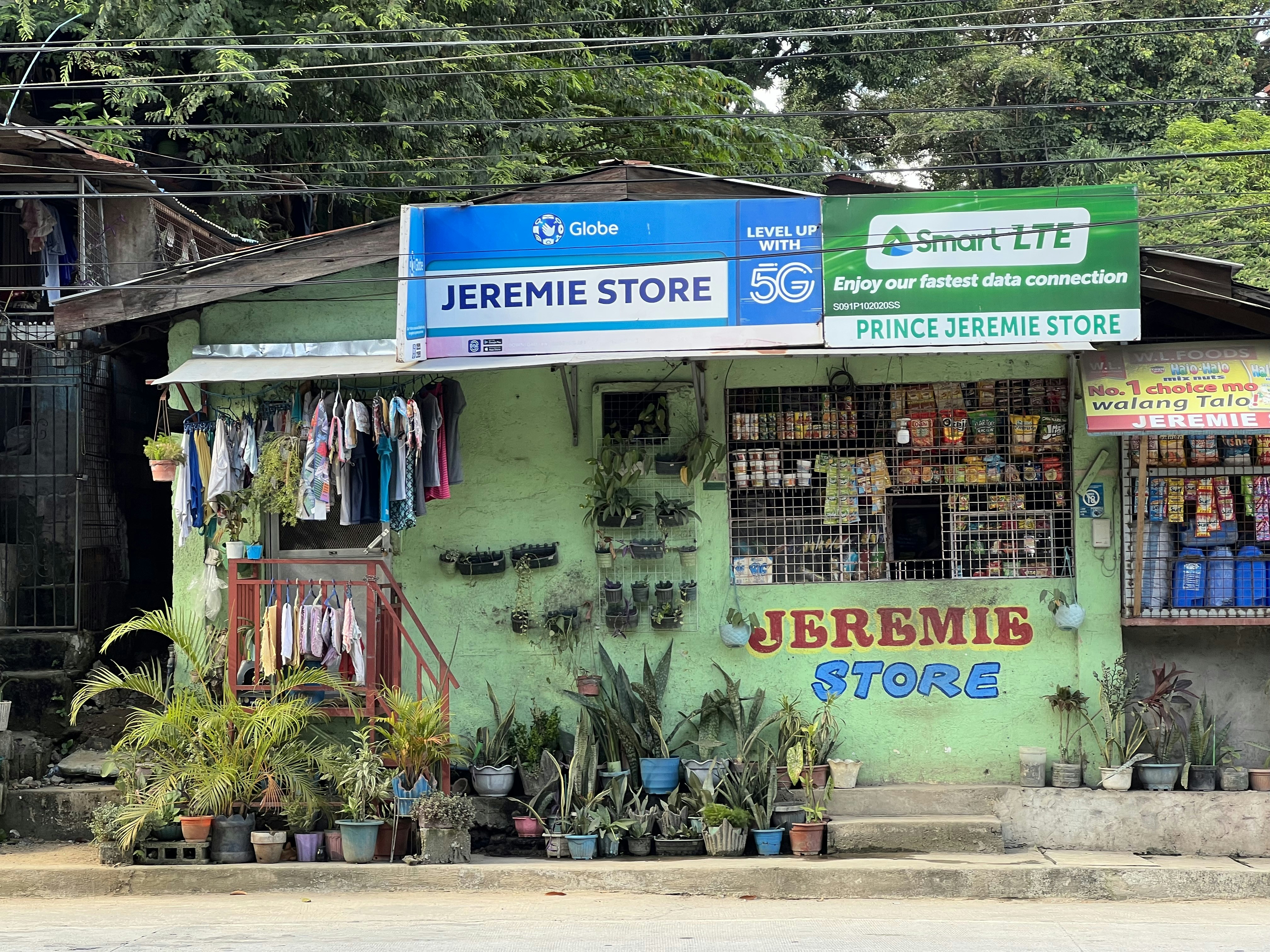 Các tòa nhà căn hộ minh họa cho thị trường cho thuê căn hộ 3 phòng ngủ tại Quezon City, Philippines