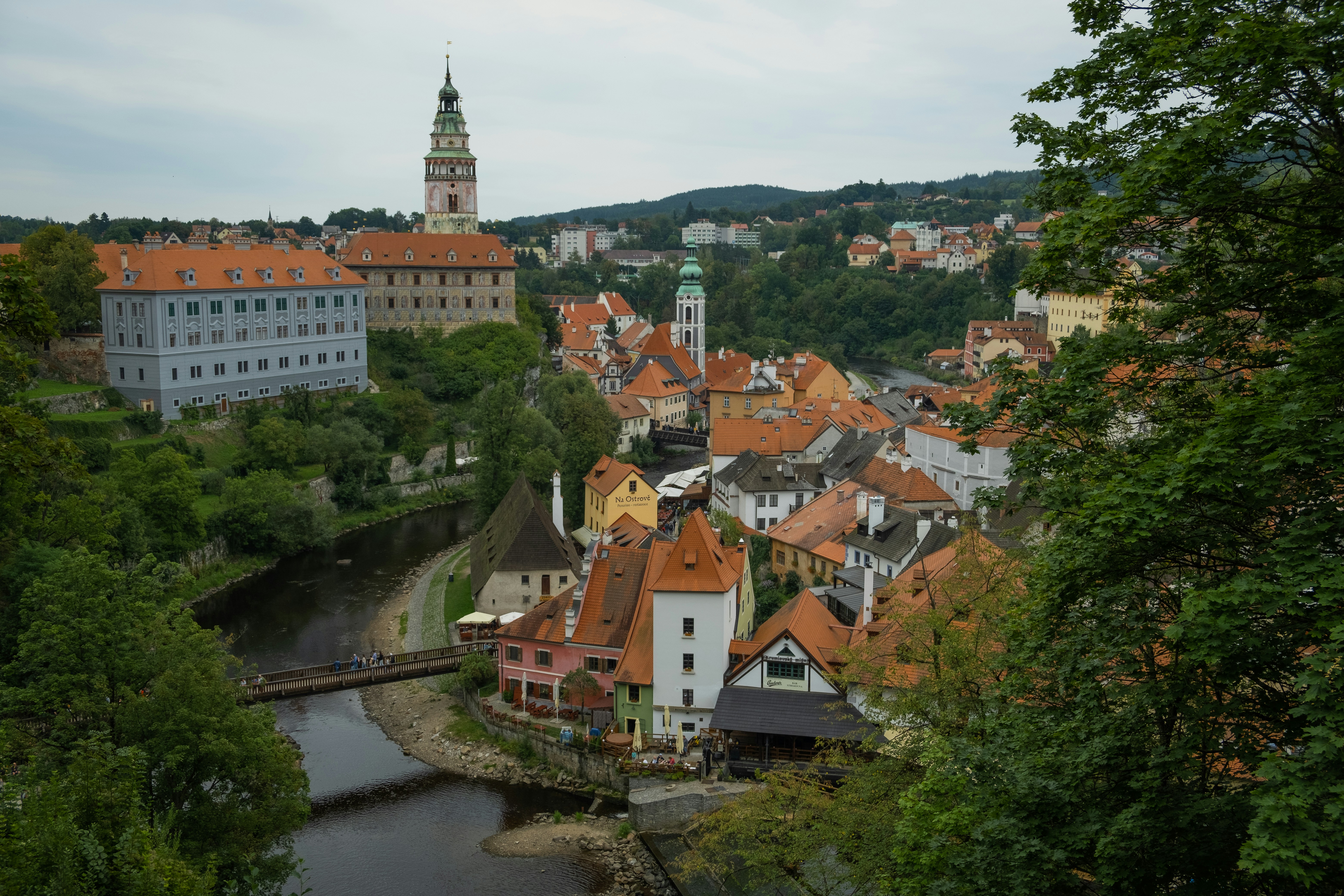 Stay online in the Czech Republic with a prepaid eSIM from eSIMlii. Instant activation, no roaming charges, and reliable coverage.