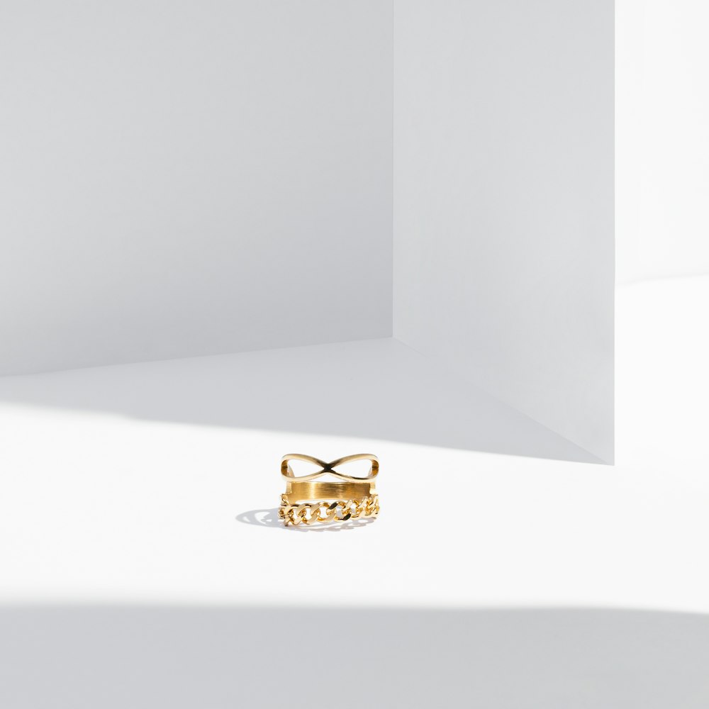 a ring in a gold ring