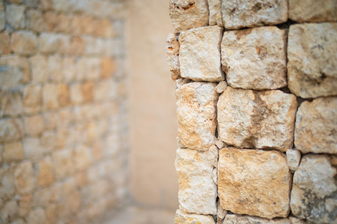 Natural Stone Design for Luxury Wine Cellars: Technical Details and Project Export Supply