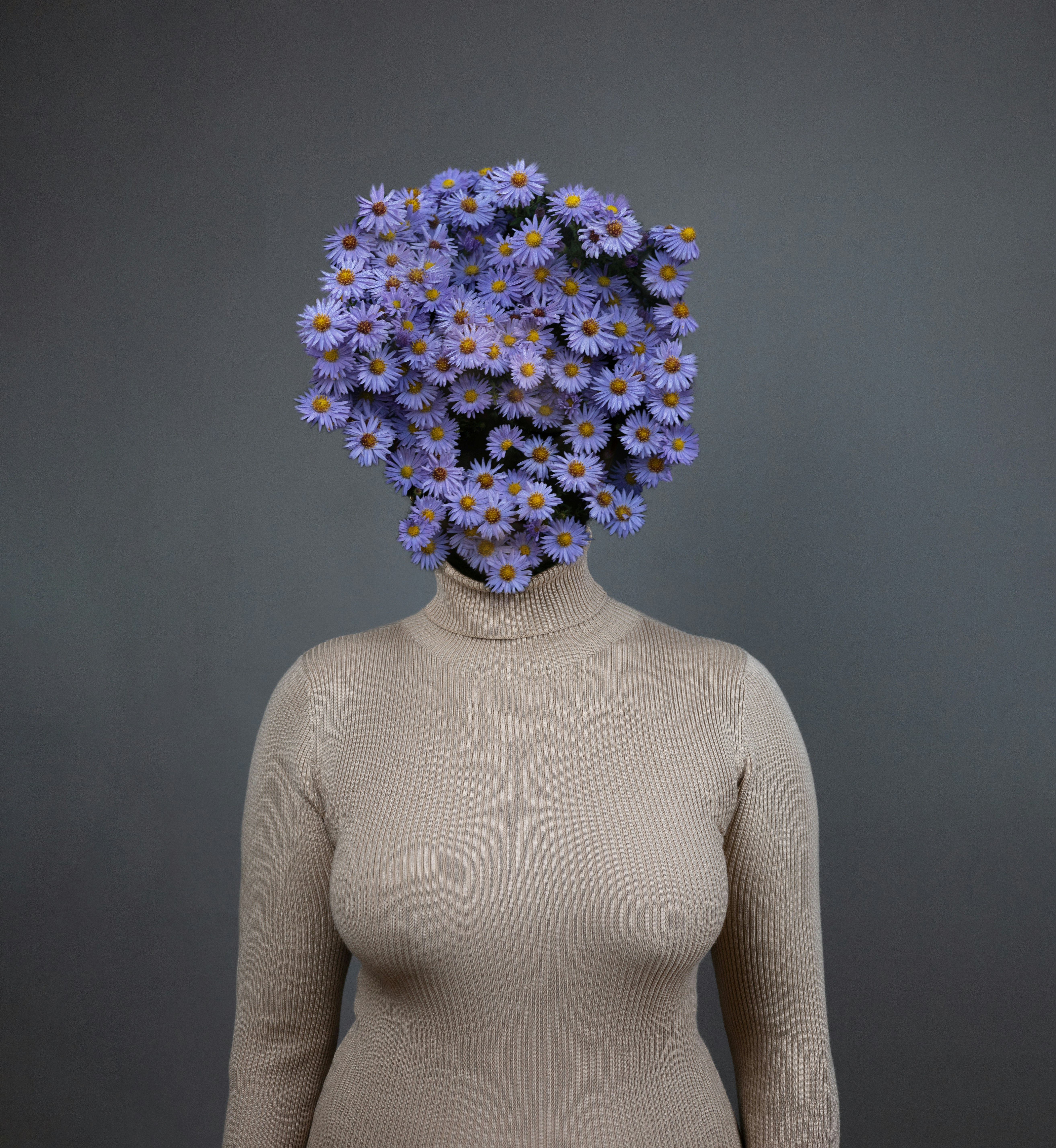 a person wearing a flower crown