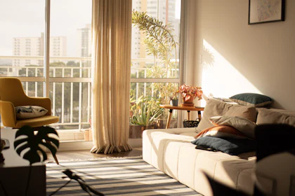 Airbnb & condo hosts