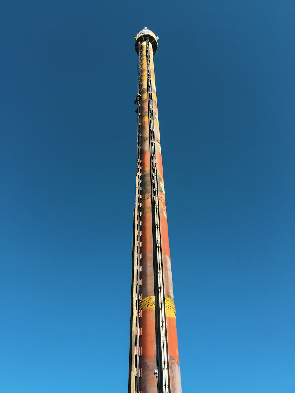 a tall tower with a blue sky