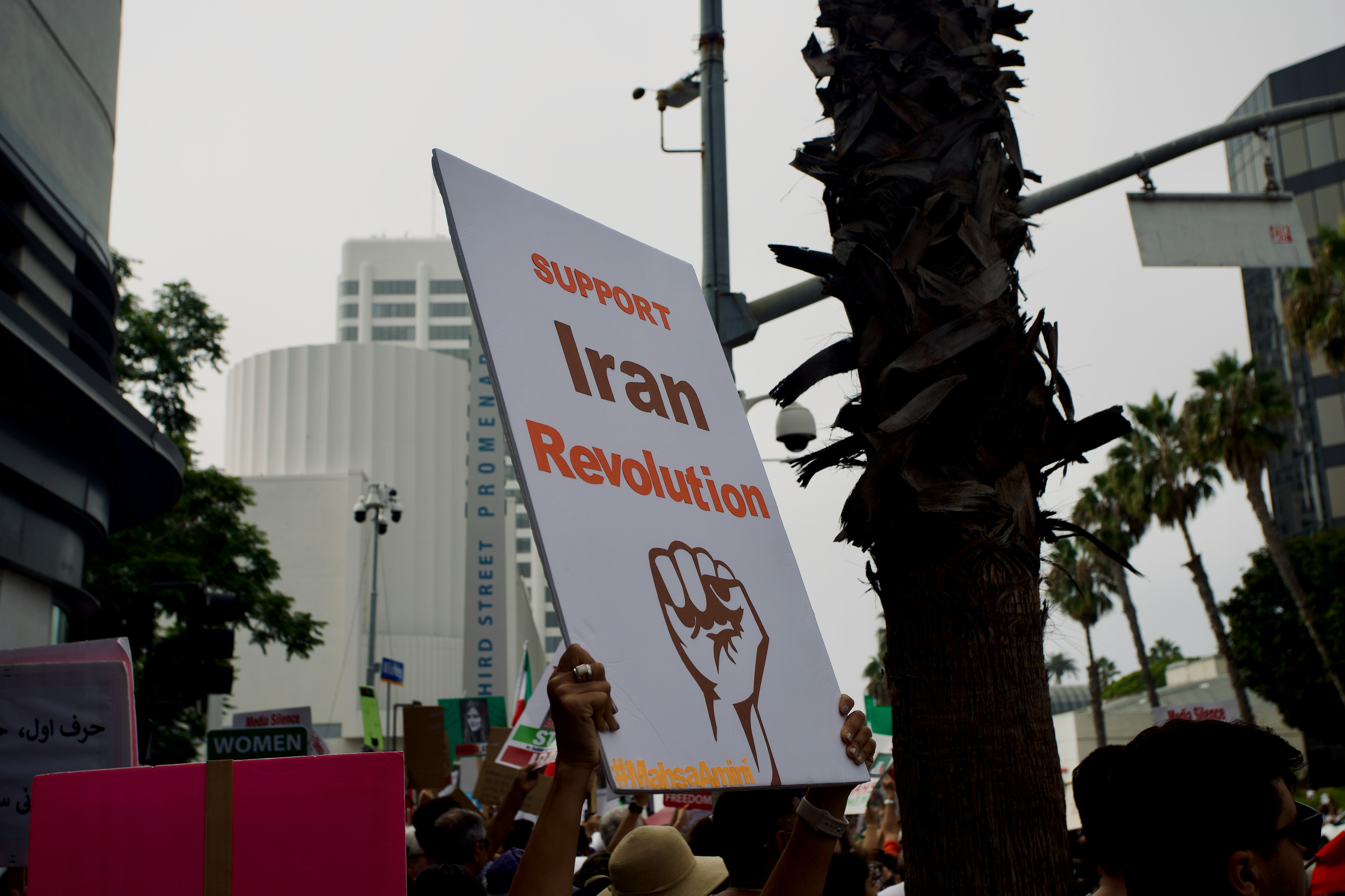 Lufthansa Grubu İran Uçuşlarını Durdurdu: Güvenlik Endişesi