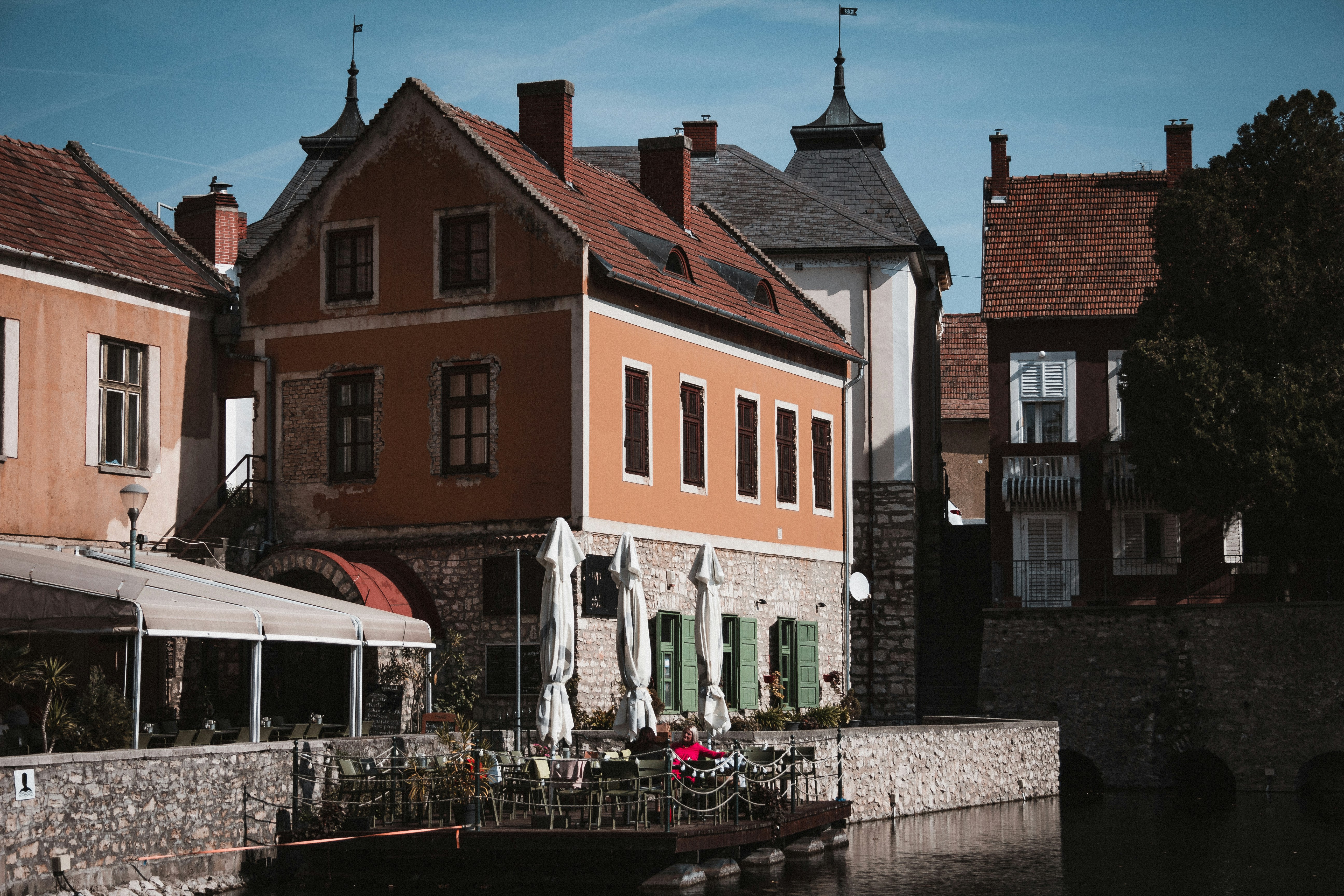 Photo by szabolcsantal