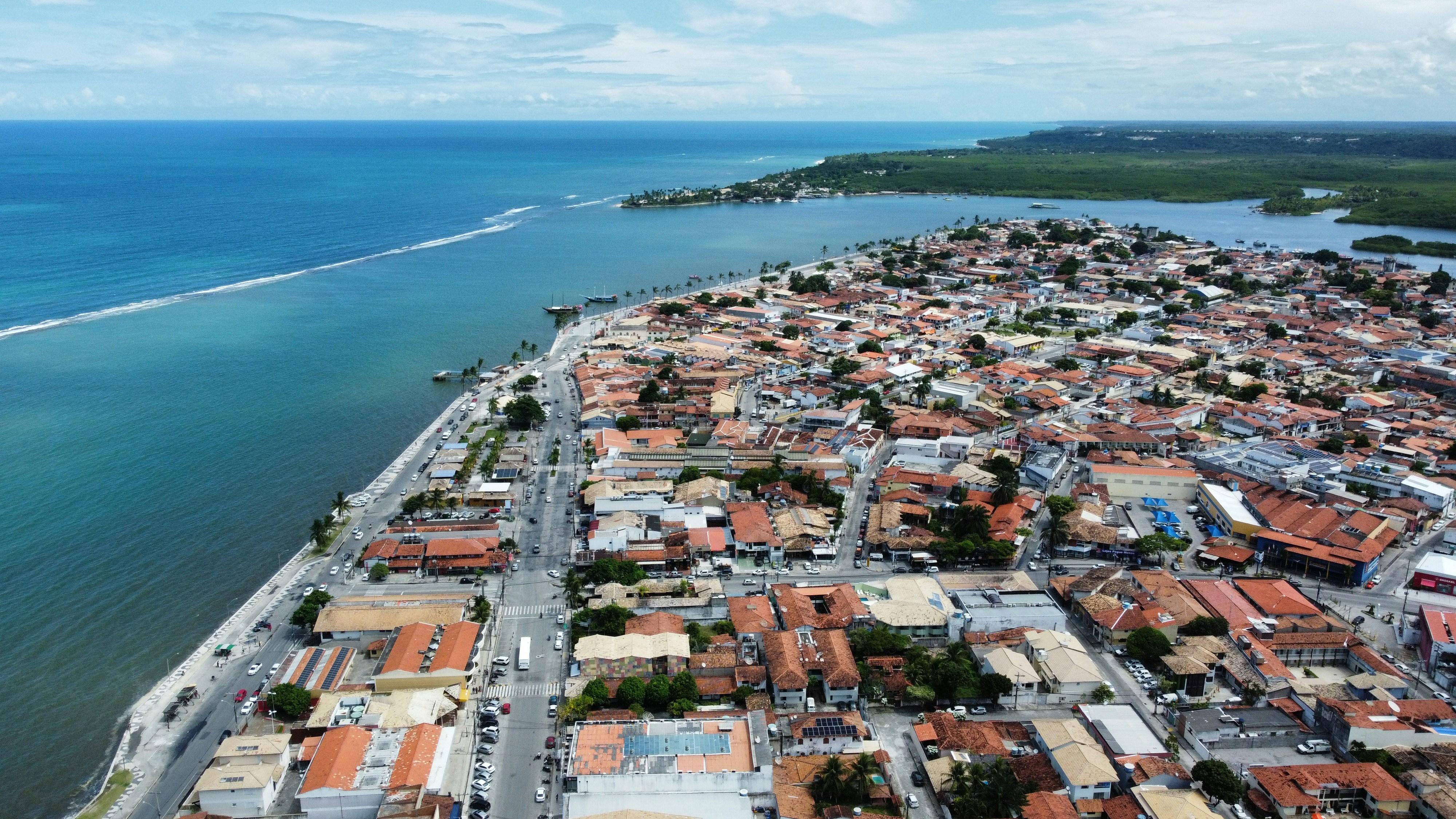 a city next to the ocean