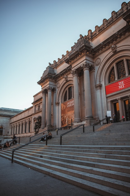 Met Gala 2026 Red Carpet: Best Looks as \"Fashion Is Art\" Theme Takes Center Stage