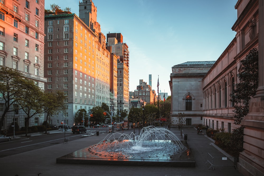 a fountain in a city