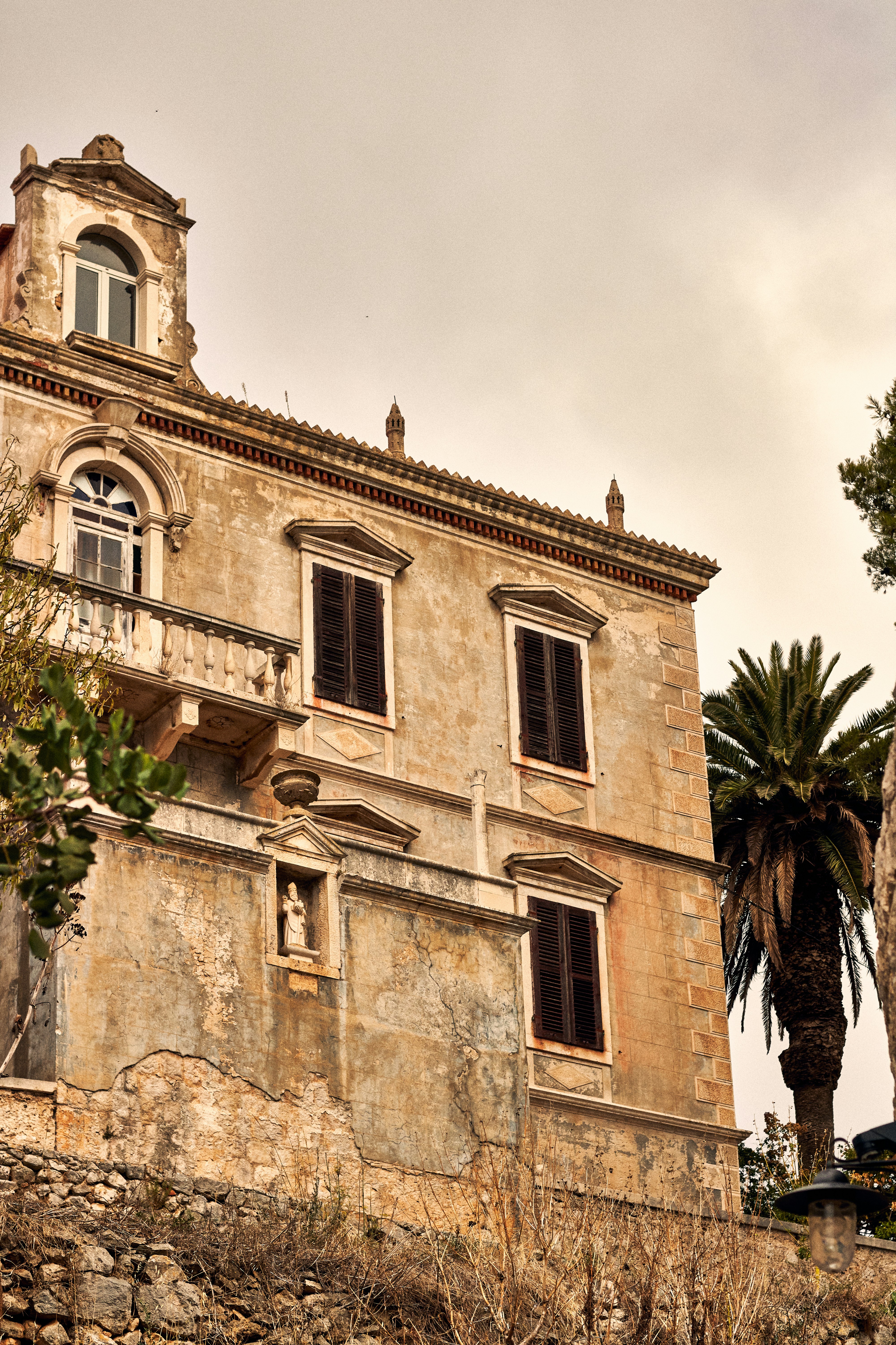 Photo by saracudanov