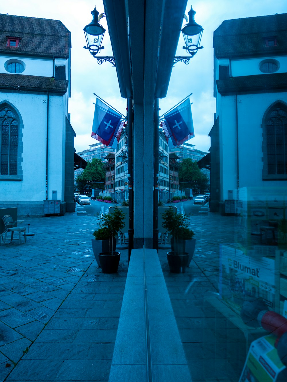 a street lamp on a sidewalk