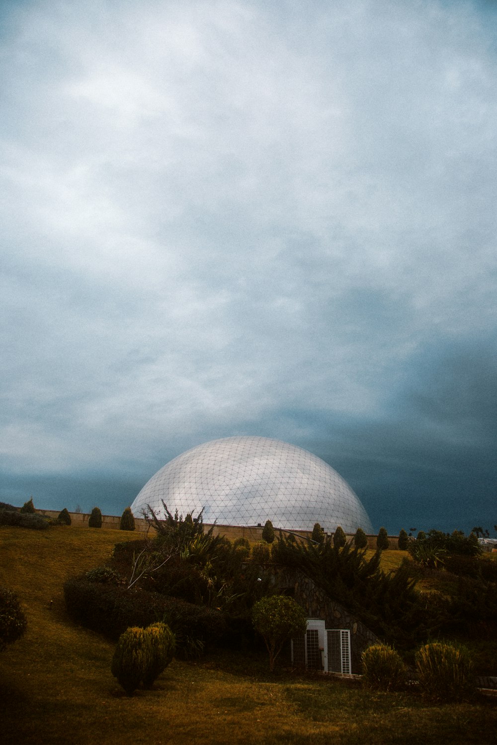 a large dome shaped building