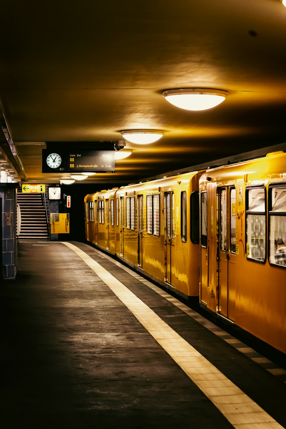 a train at a train station